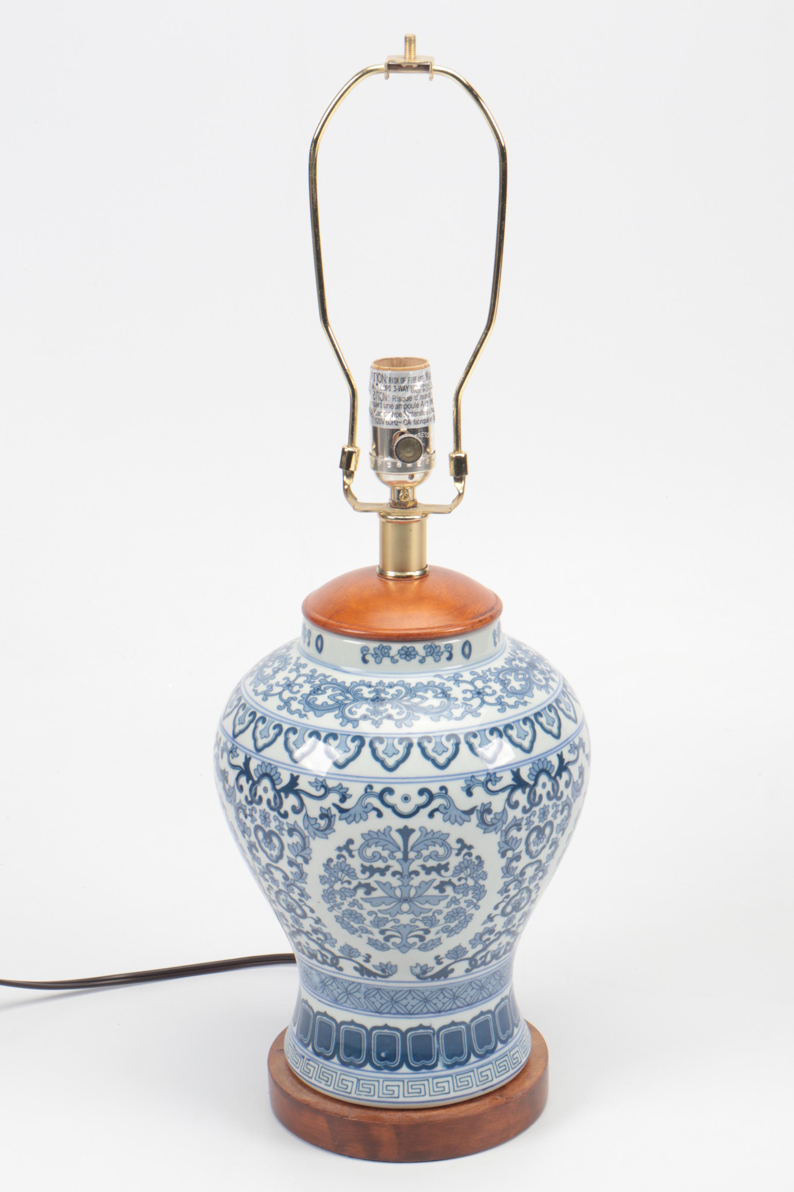 Ralph Lauren Blue and White Porcelain Jar Lamp with Chinese Ginger Jars, Vintage