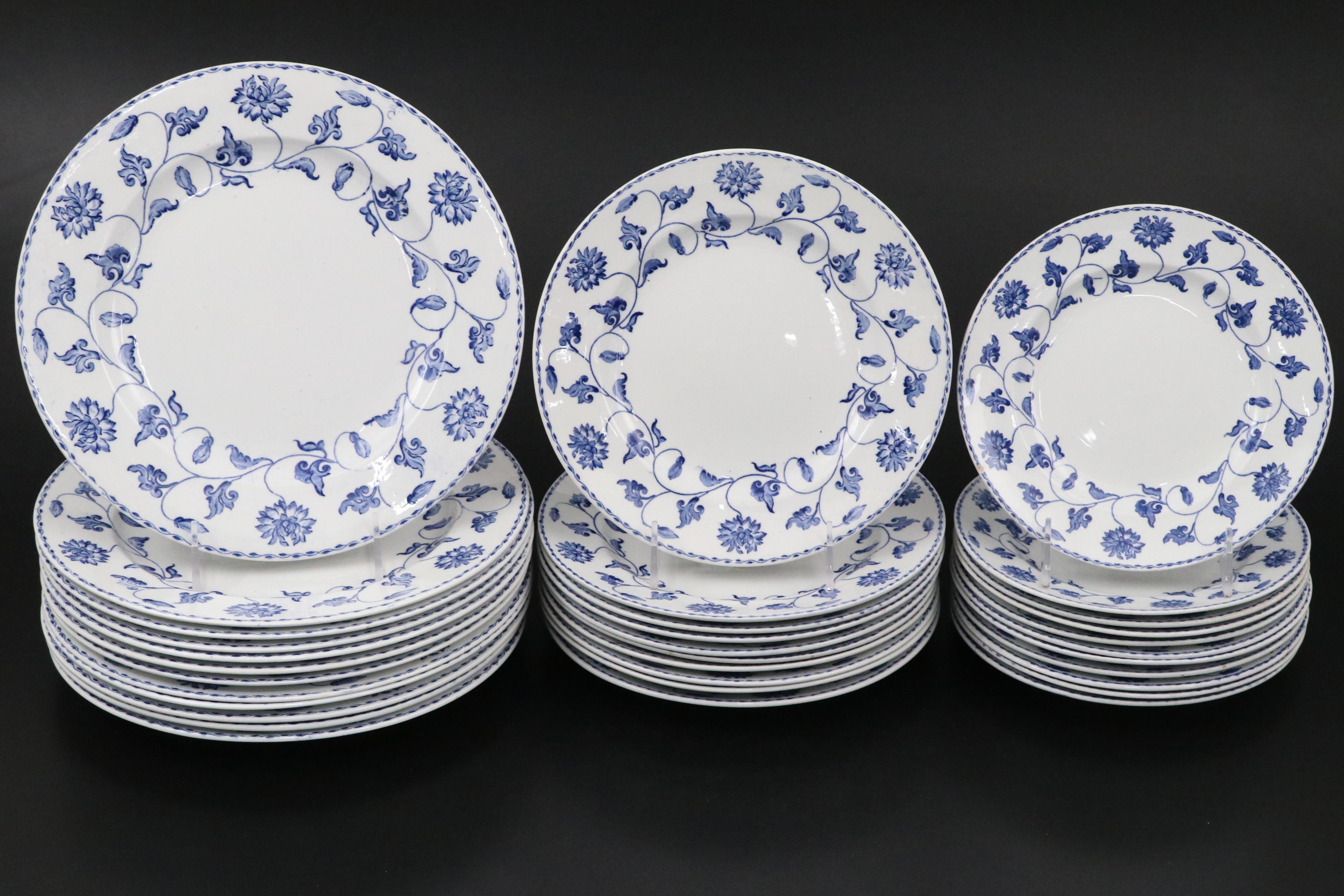 Copeland Spode "Colonel" Dinnerware and Serveware, Mid to Late 20th Century