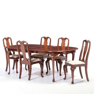 Henkel-Harris Queen Anne Style Mahogany Dining Set, Late 20th Century