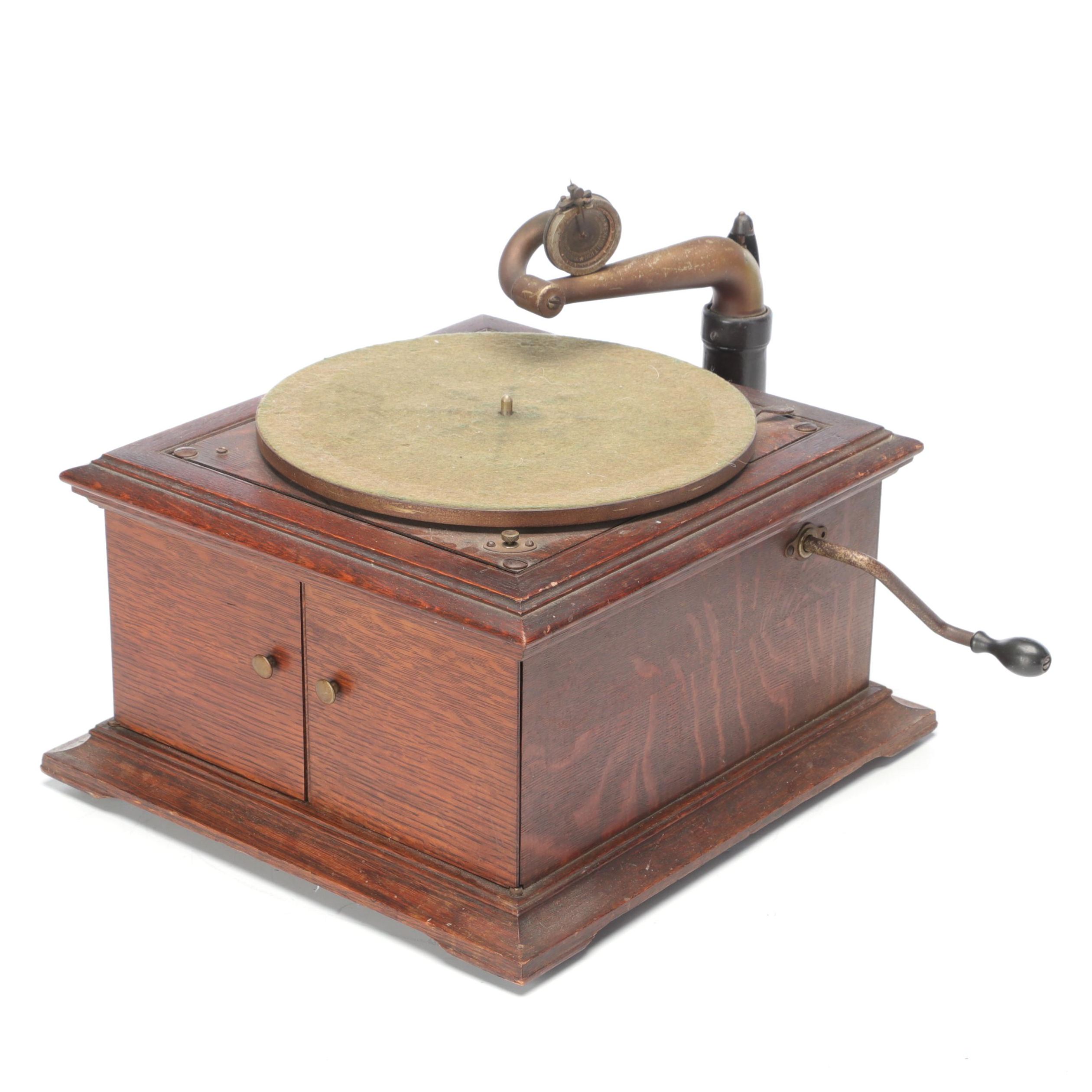 Victor Talking Machine Co. Finished Wood Tabletop Record Player