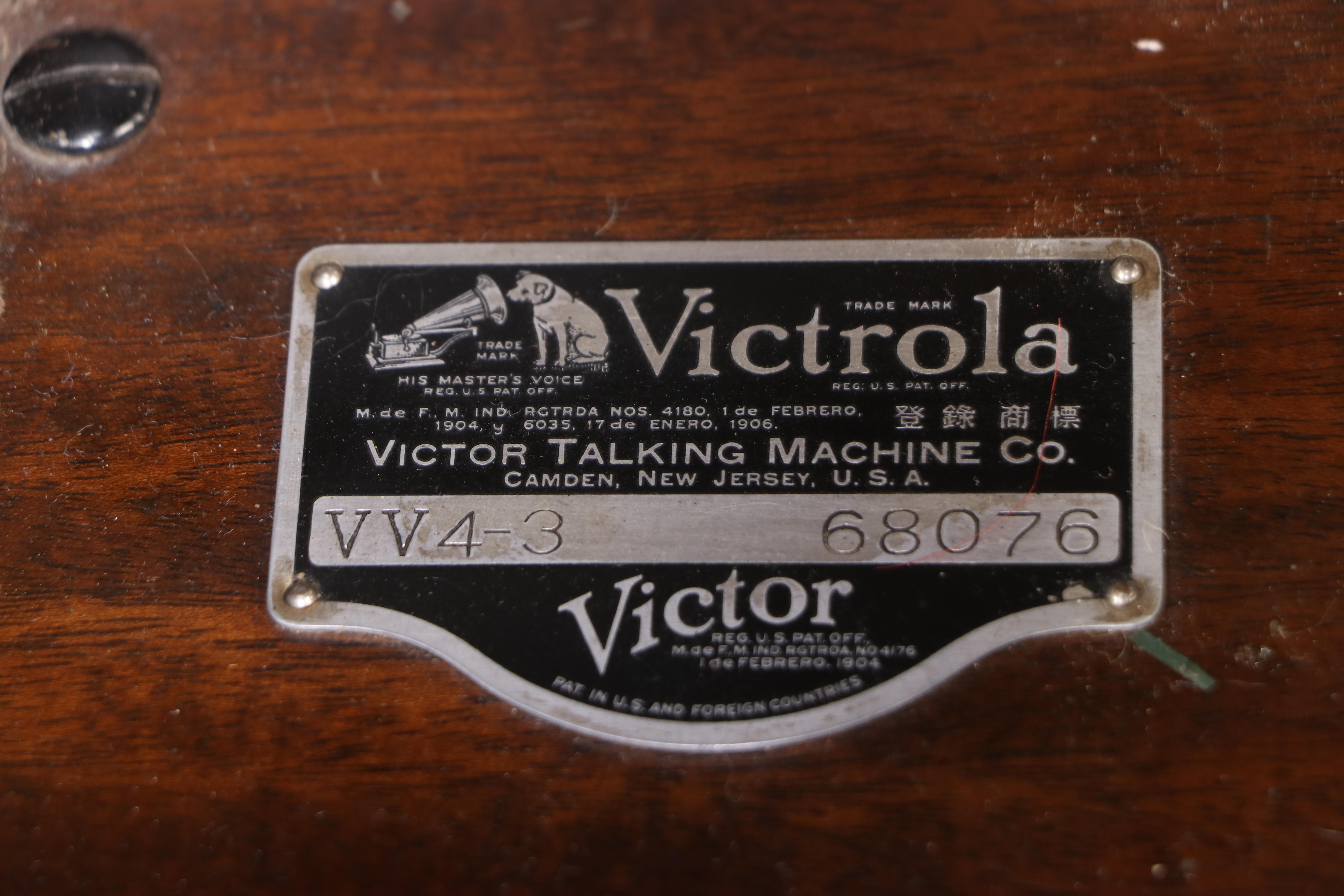 Victrola VV43 Consolette Mahogany Cabinet Talking Machine, c. 1925