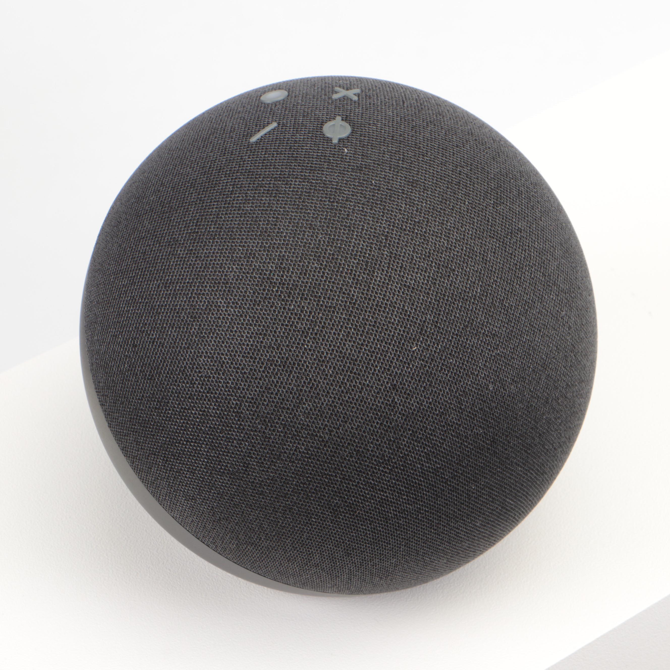 Bose Acoustimass 5 Series III Speaker System in White with Modern Wall Shelf