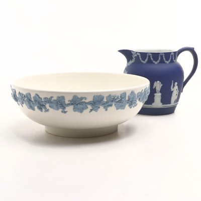 Wedgwood Earthenware Pitcher and Basin, Early to Mid-20th Century