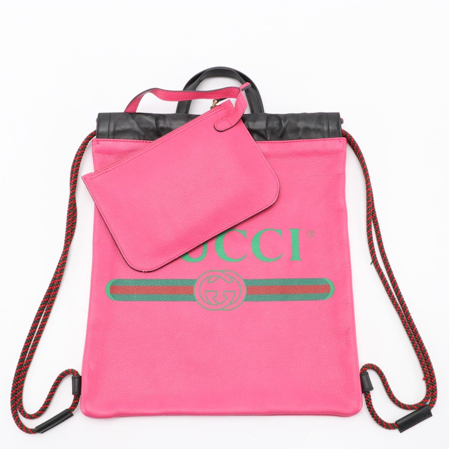 Gucci Logo Drawstring Backpack in Pink Grained Leather and Black Smooth Leather