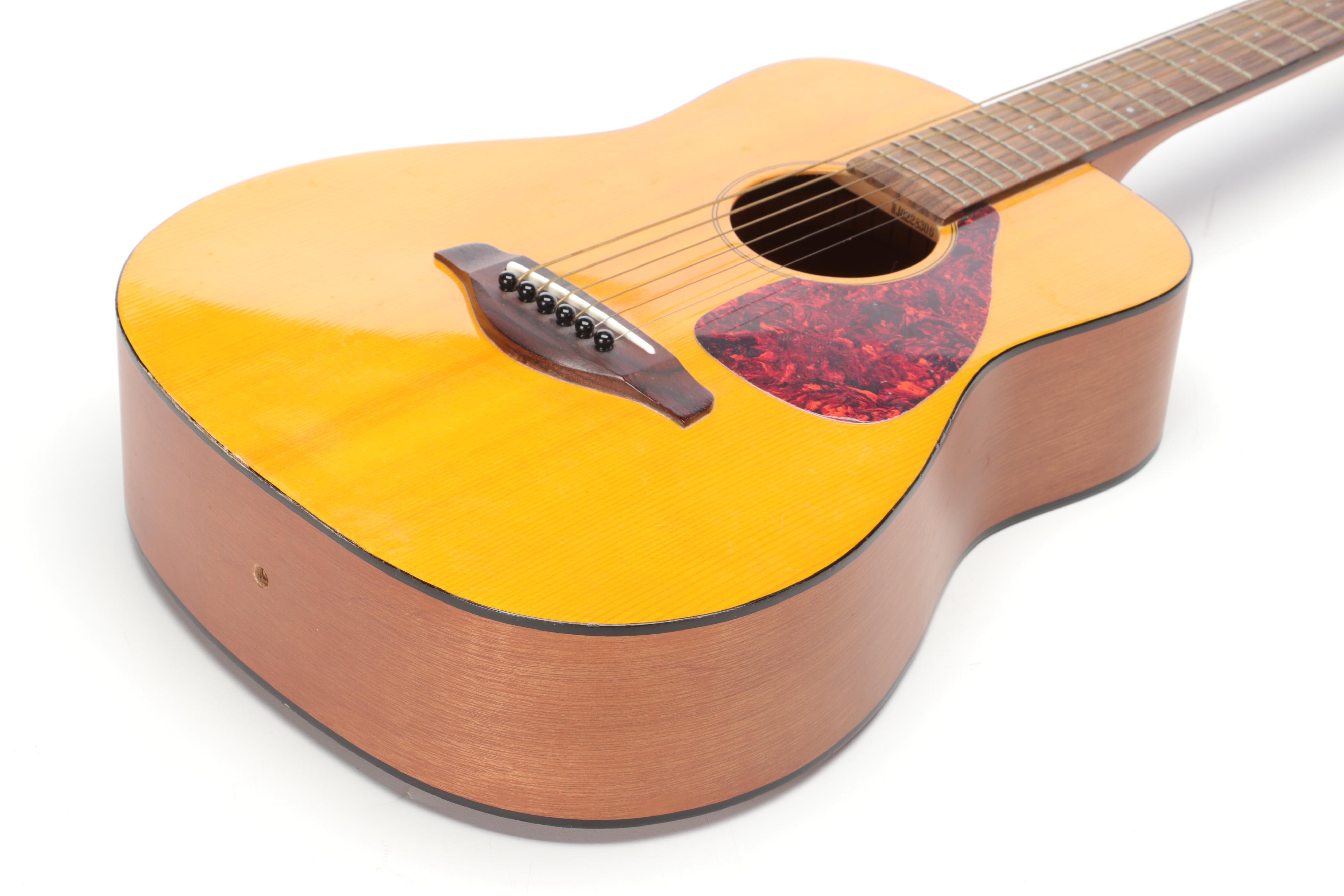 Yamaha FG-Junior Spruce Top Acoustic Guitar, Stand, D'Addario Clip-Free Tuner