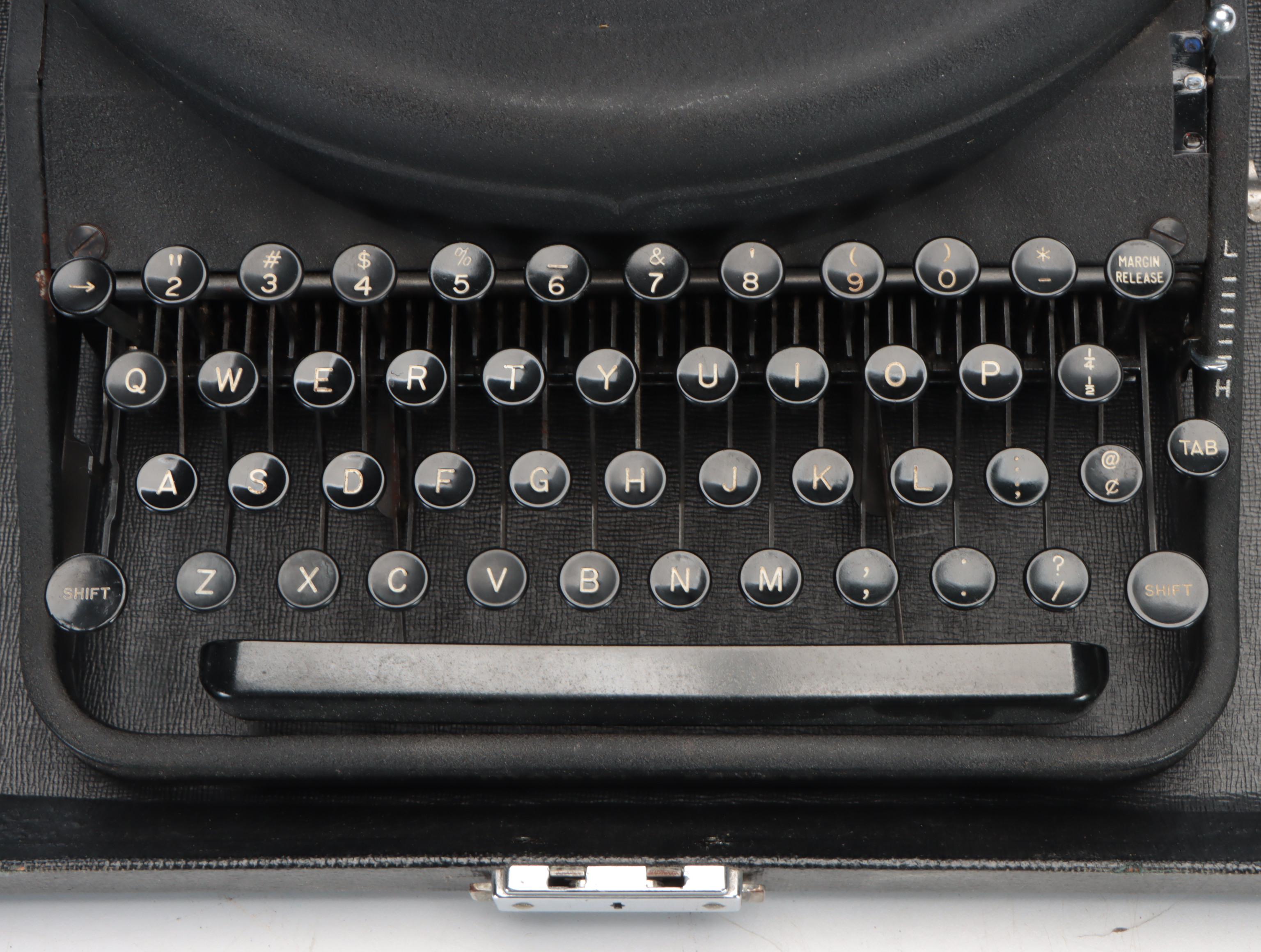 Remington Rand Noiseless Portable Typewriter with Case