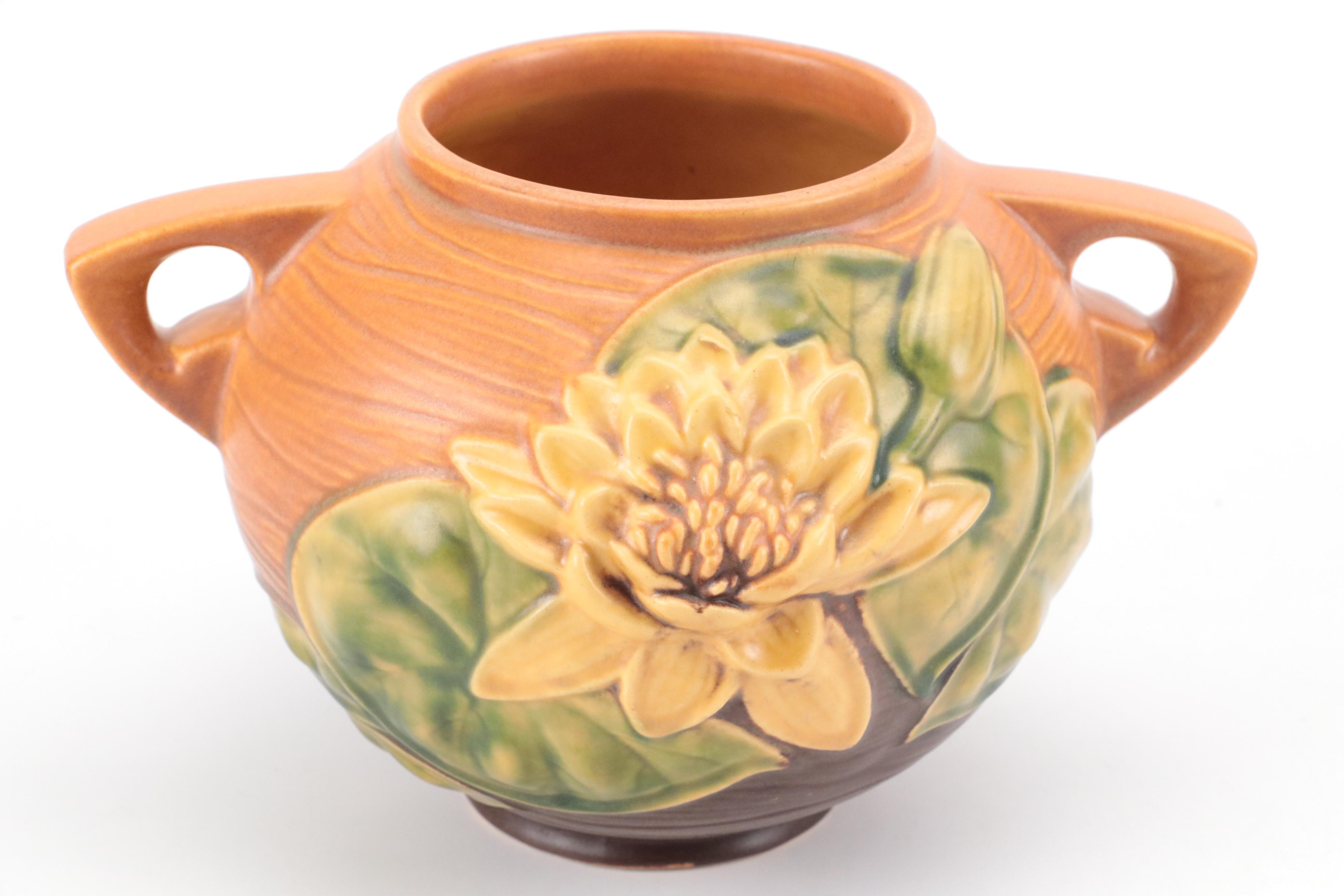 Roseville Pottery "Magnolia Terracotta" Ceramic Cornucopia and Art Pottery Décor