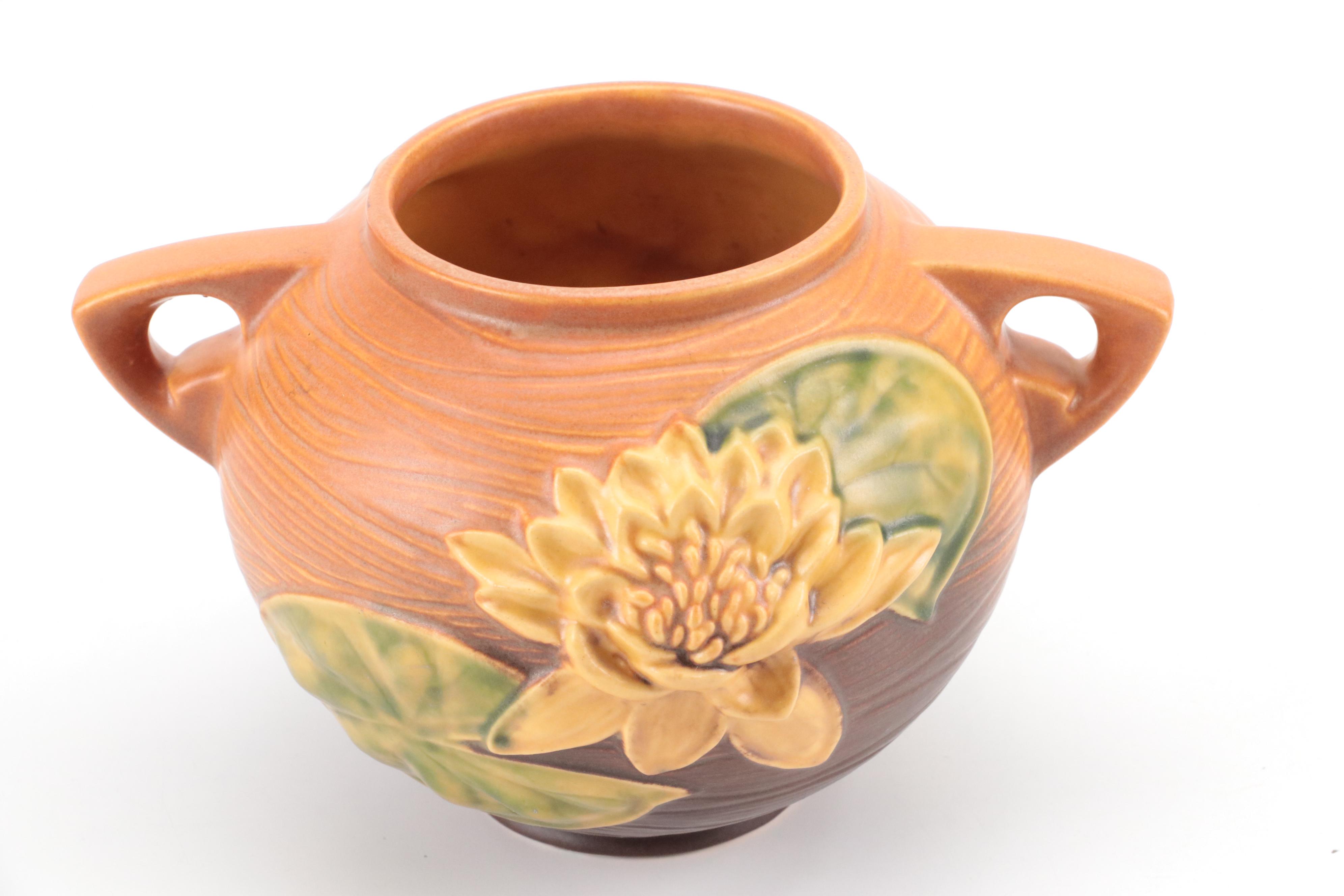 Roseville Pottery "Magnolia Terracotta" Ceramic Cornucopia and Art Pottery Décor