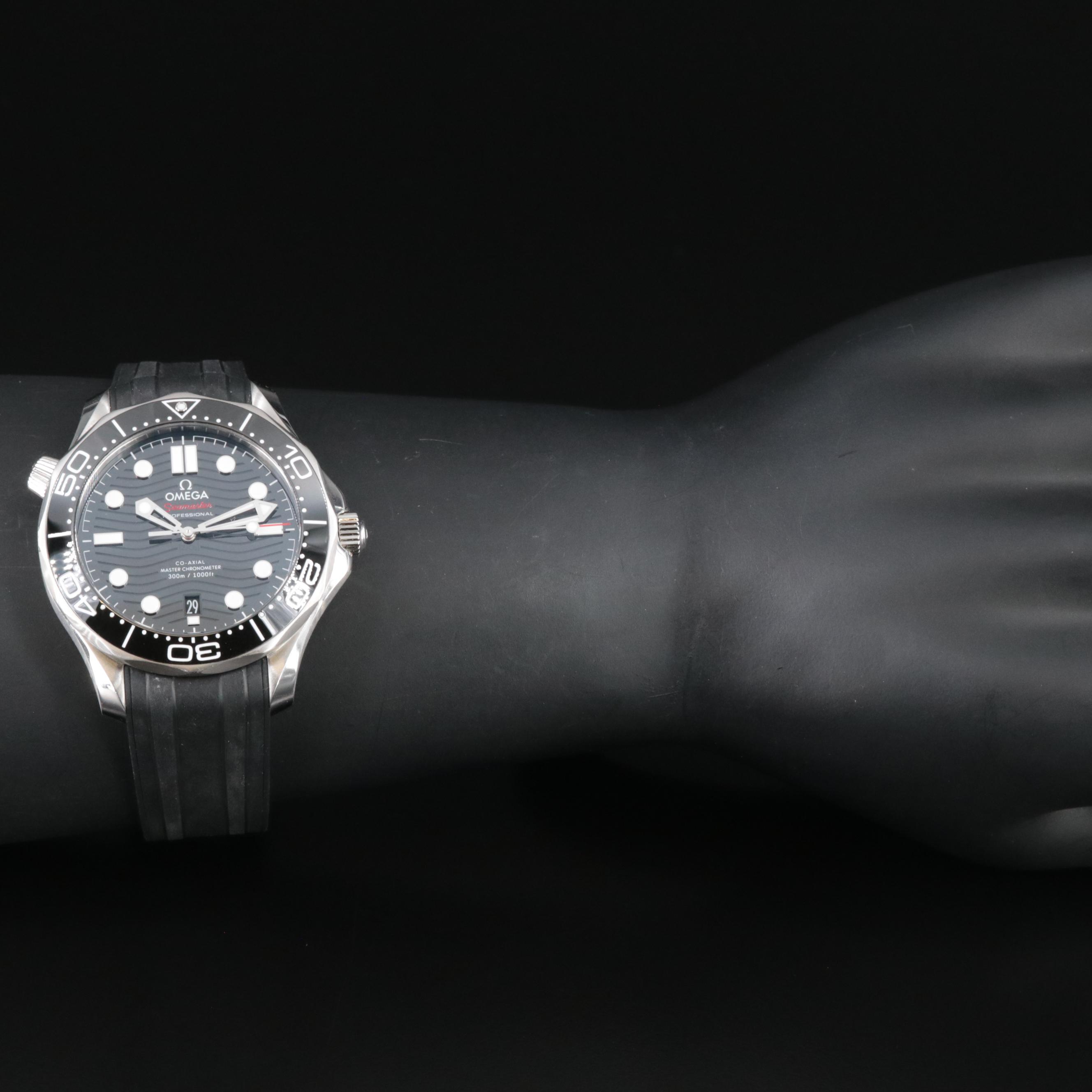 Omega Seamaster Diver Master Chronometer 300 Meters Watch