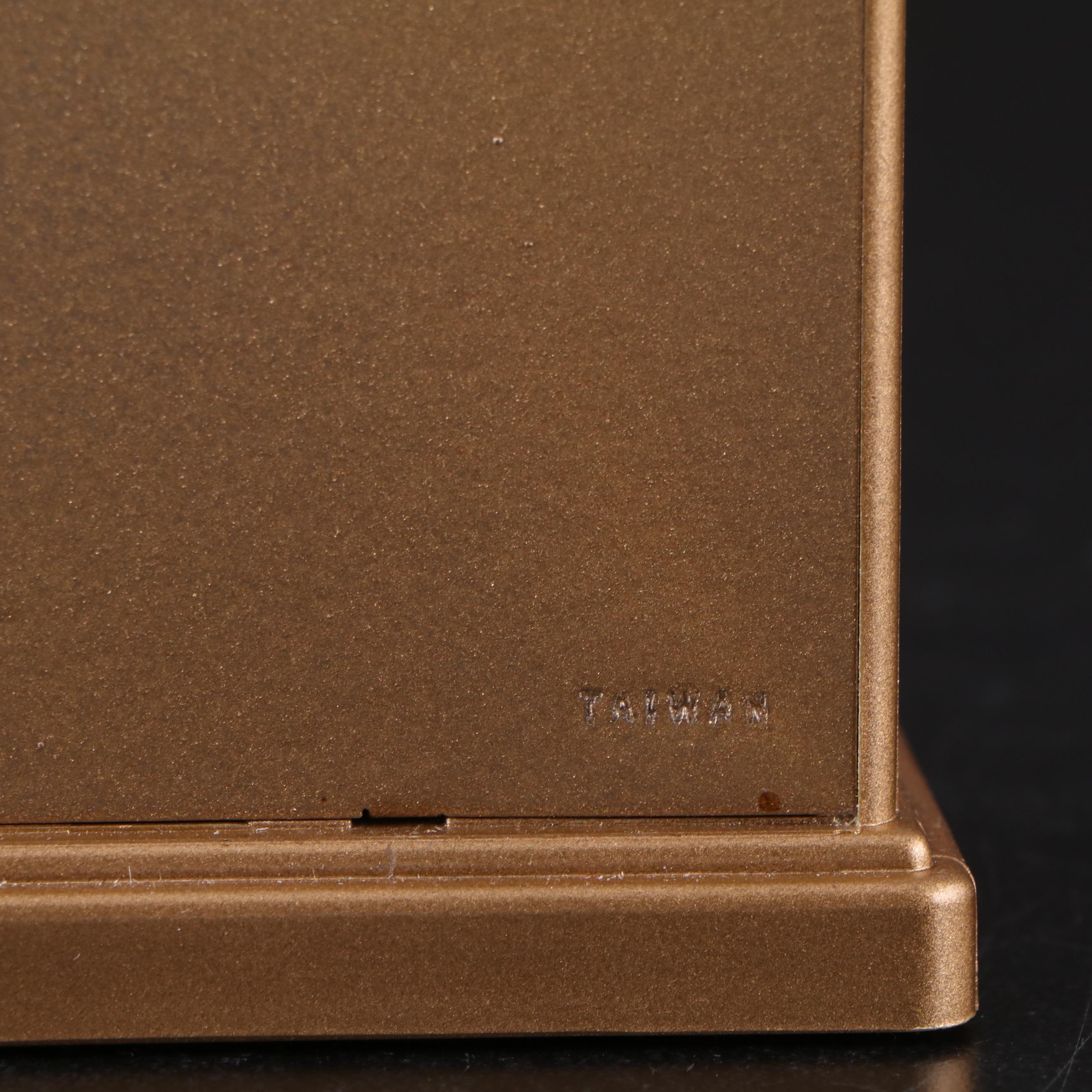 Spode "Christmas Tree" Water Goblets and Howard Miller Clock