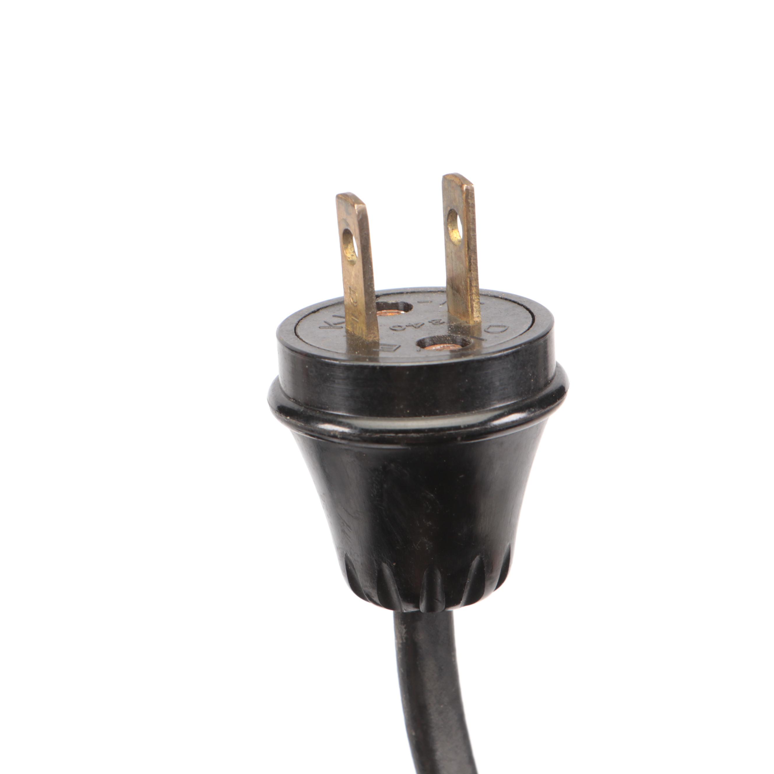 Singer 678-3 "Featherweight" Portable Sewing Machine with Case