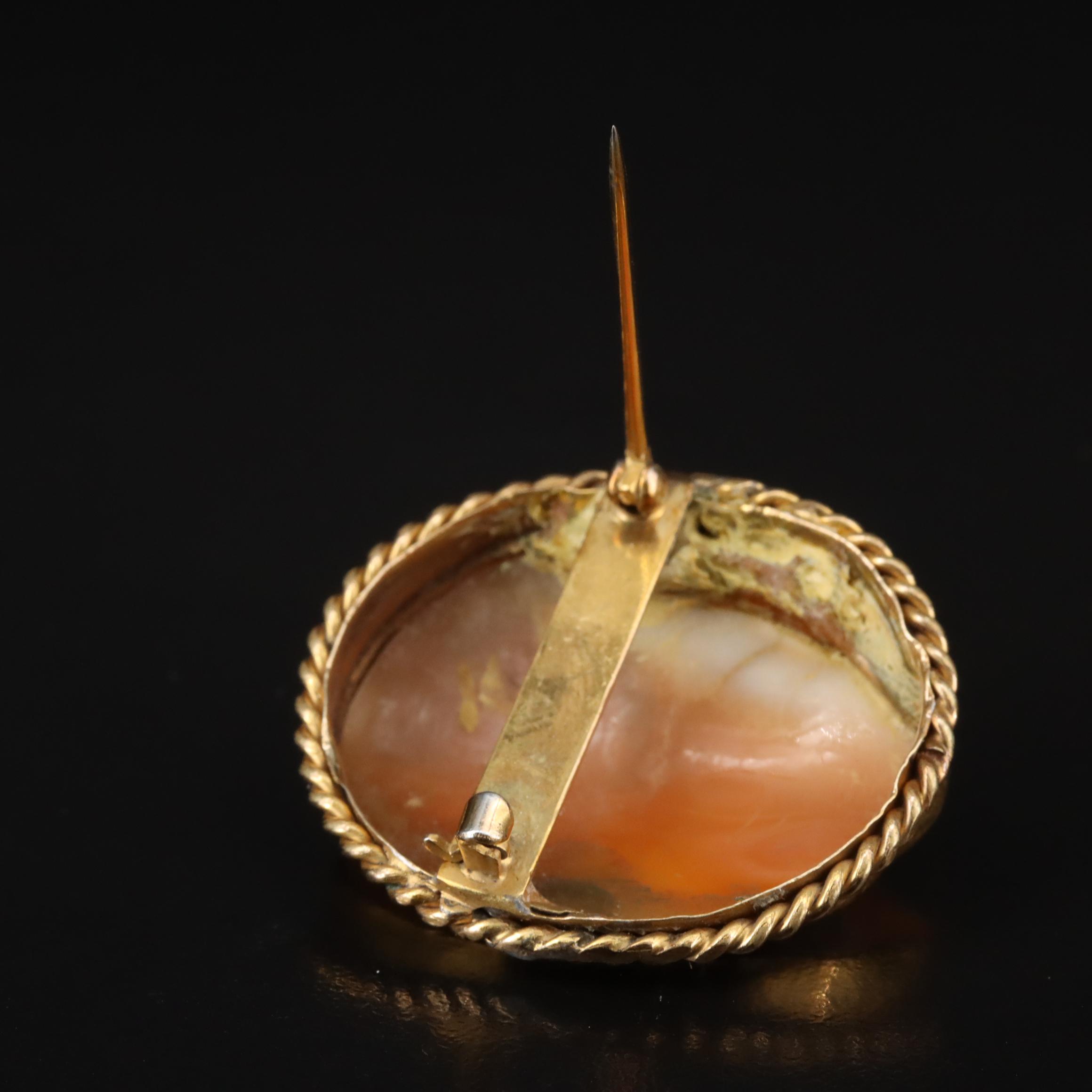 Vintage Shell Cameo Brooch