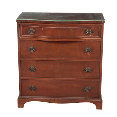 Brickwede Federal Style Mahogany Chest of Drawers