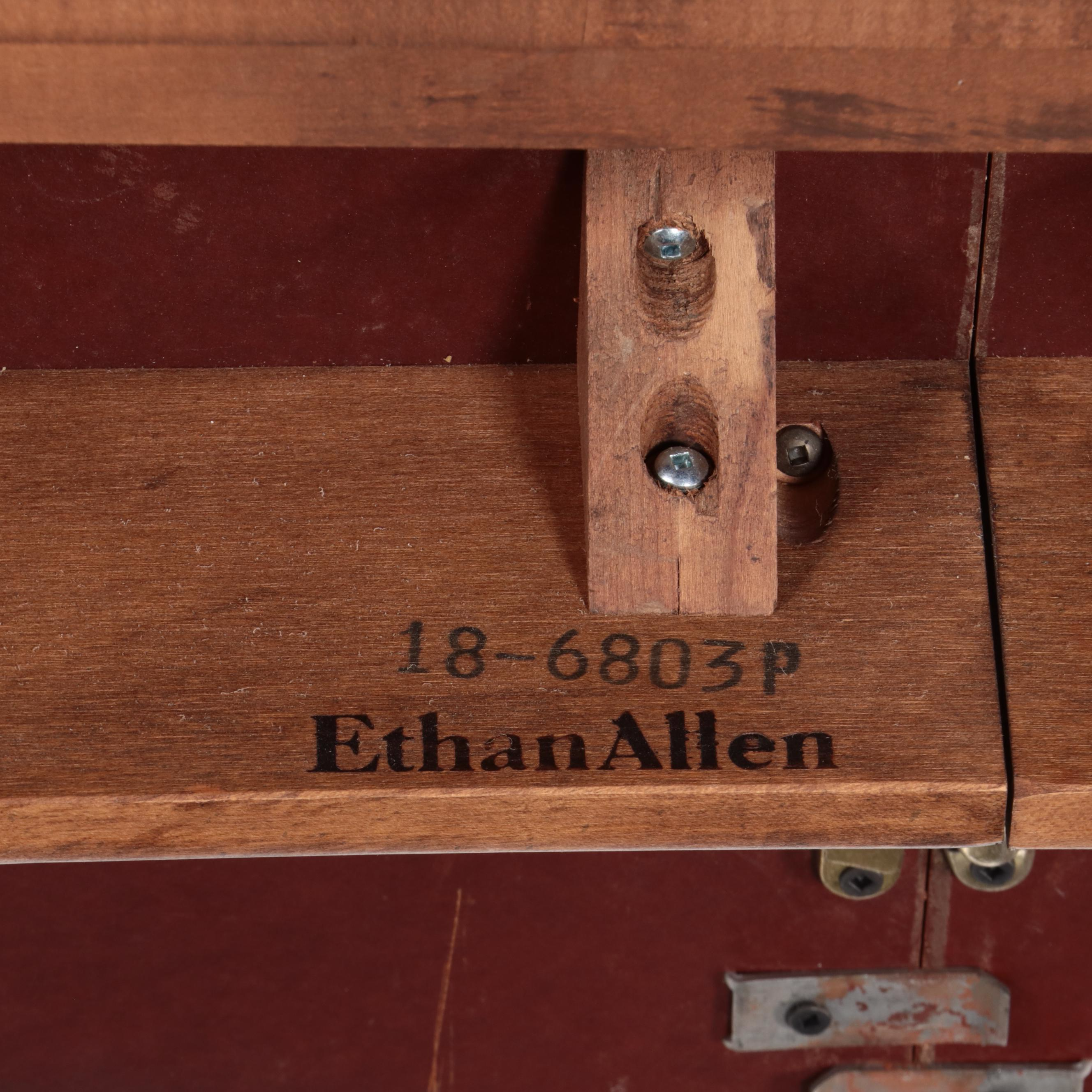 Ethan Allen Queen Anne Style Dining Table and Chairs