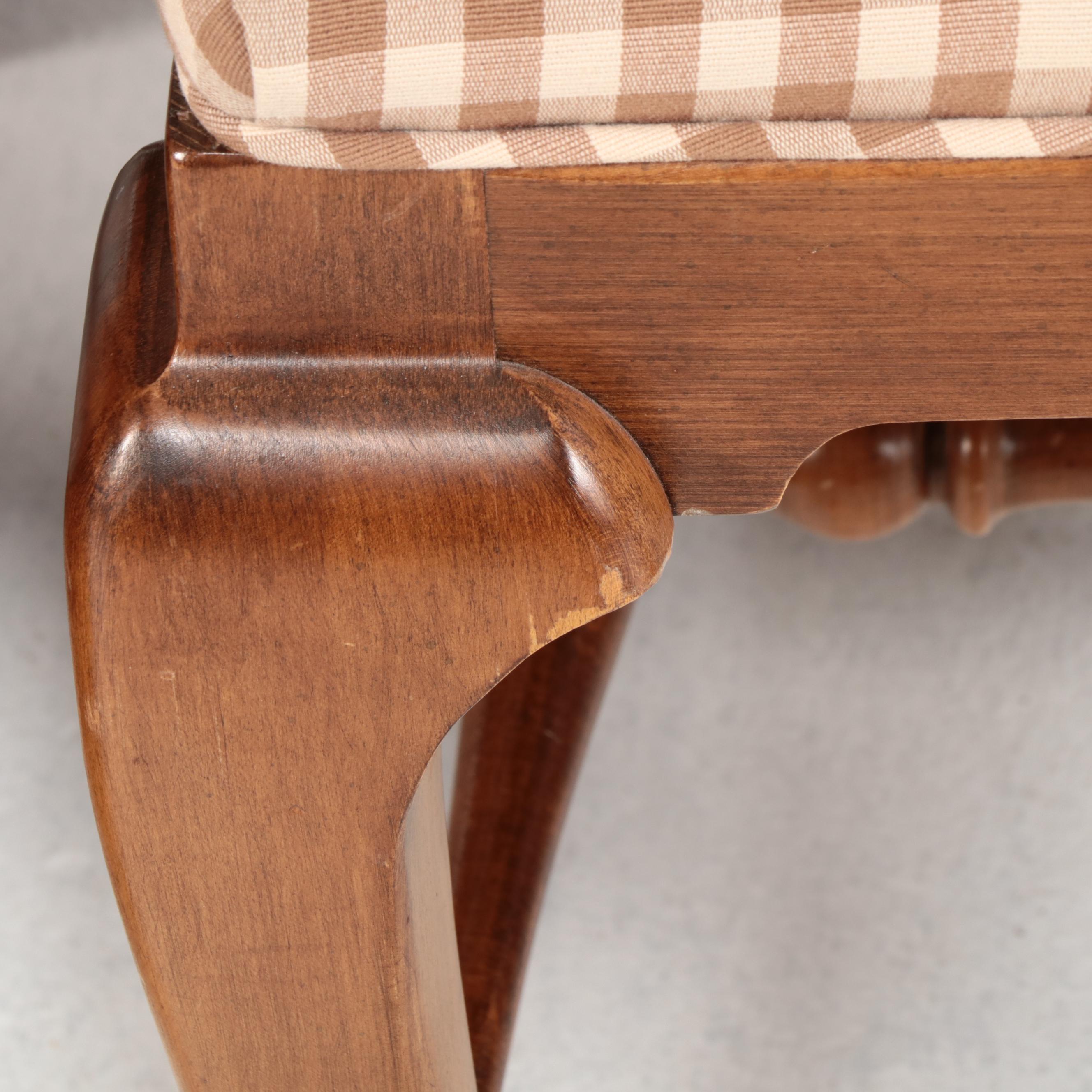 Ethan Allen Queen Anne Style Dining Table and Chairs