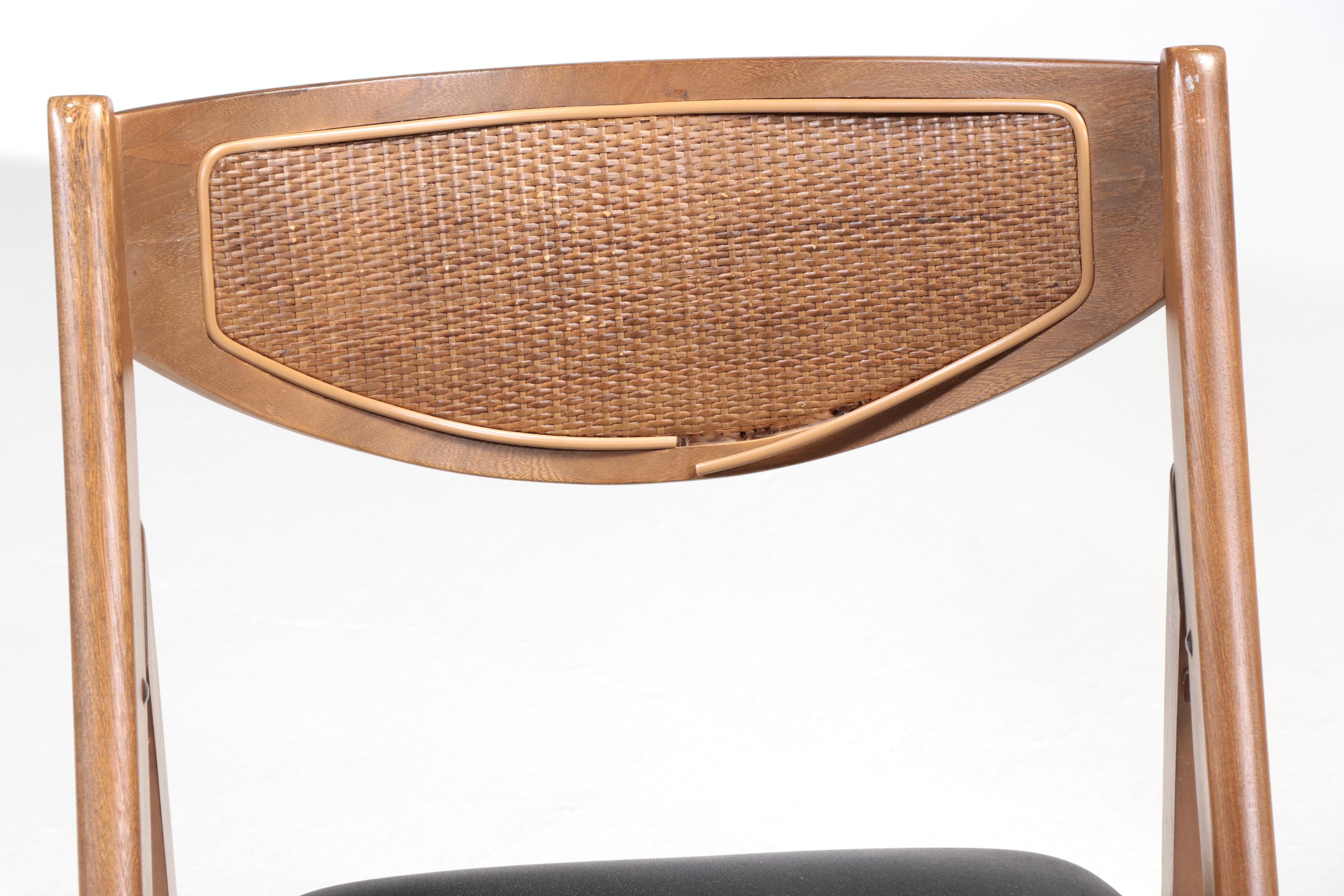 Four Coronet Walnut & Wicker Finish Folding Chairs, Stakmore Bridge Table