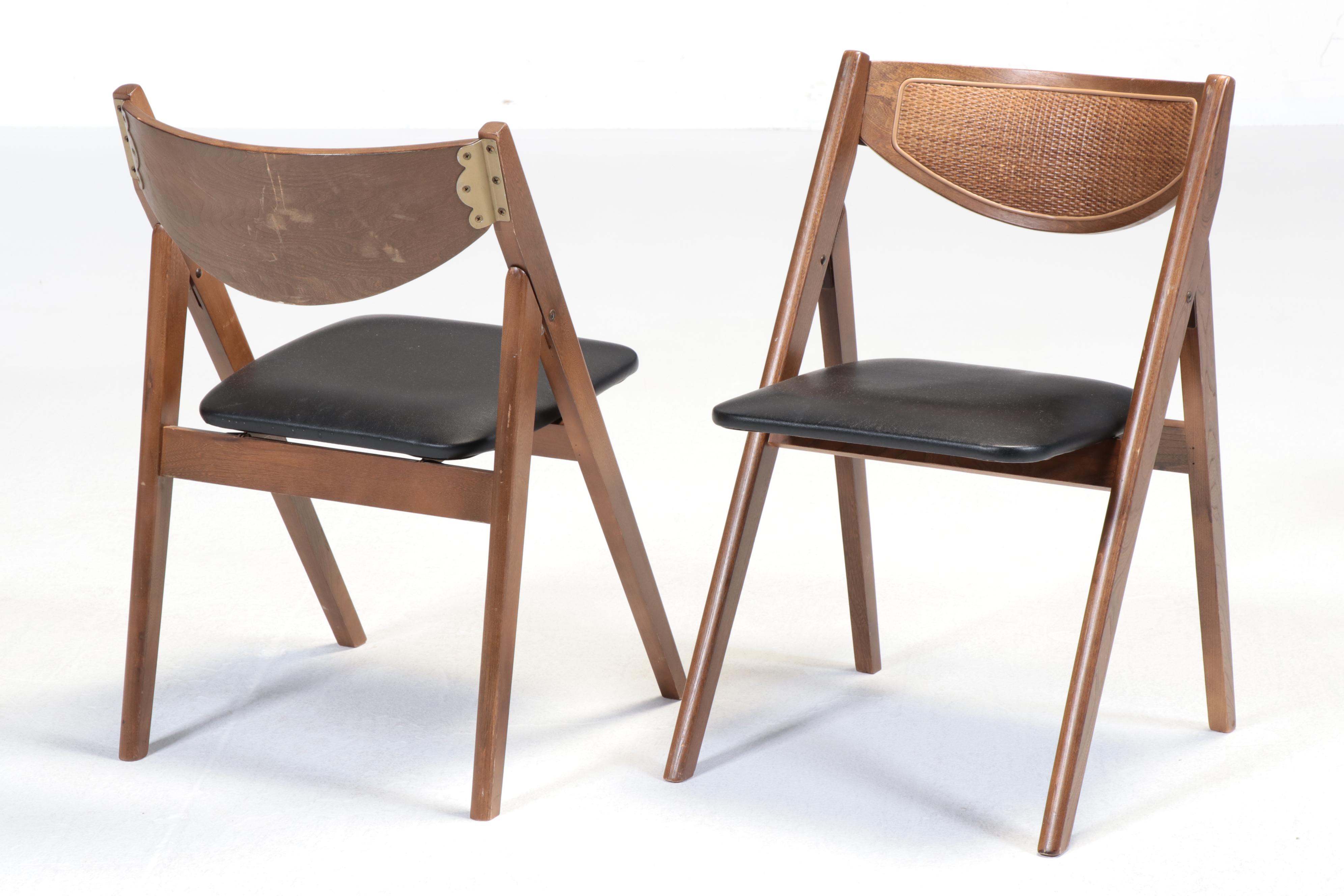 Four Coronet Walnut & Wicker Finish Folding Chairs, Stakmore Bridge Table