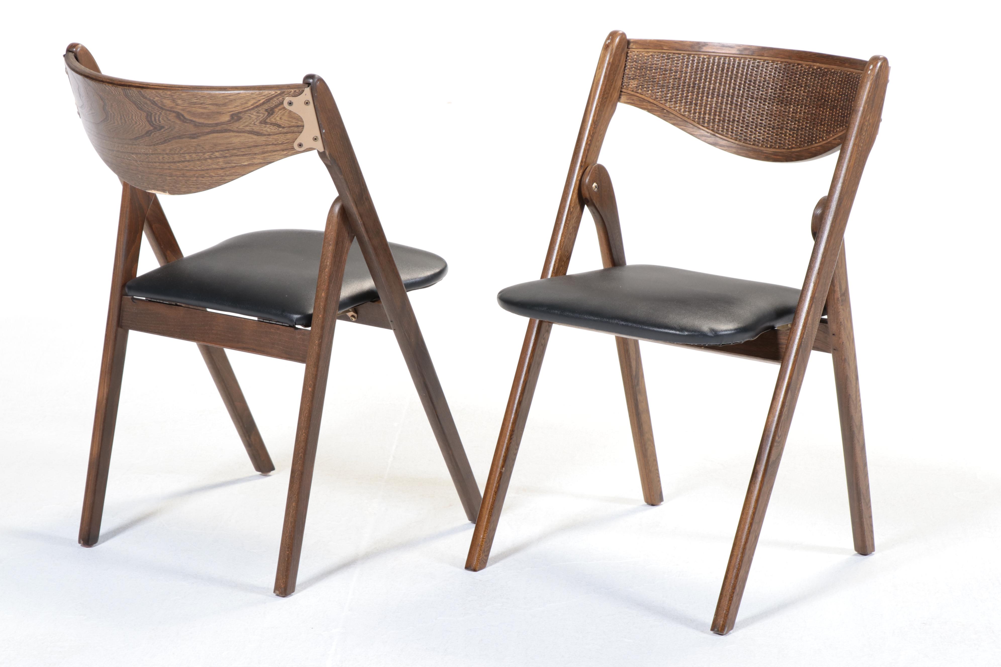 Four Coronet Walnut & Wicker Finish Folding Chairs, Stakmore Bridge Table