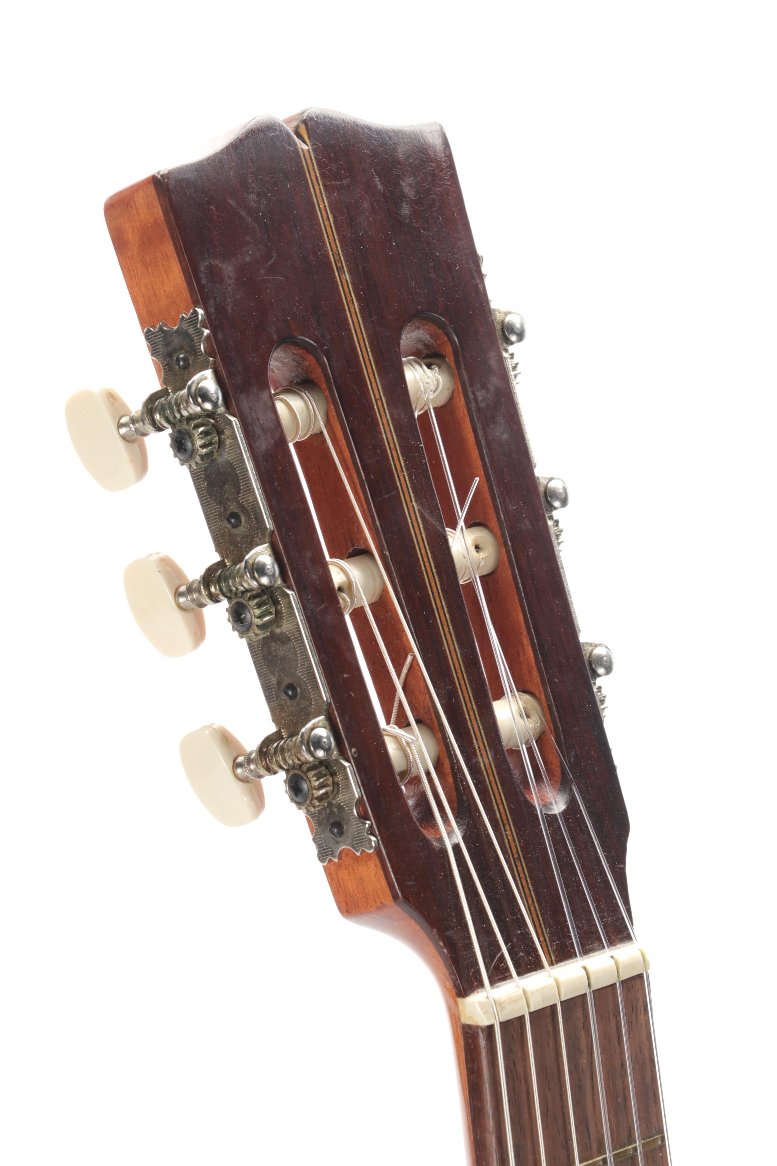 Giannini GN60 Right-Handed Classical Acoustic Guitar