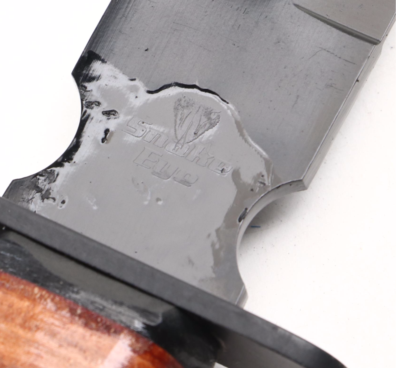 Snake Eye Stacked Leather Handled Combat Marine Fighter Sword with Scabbard