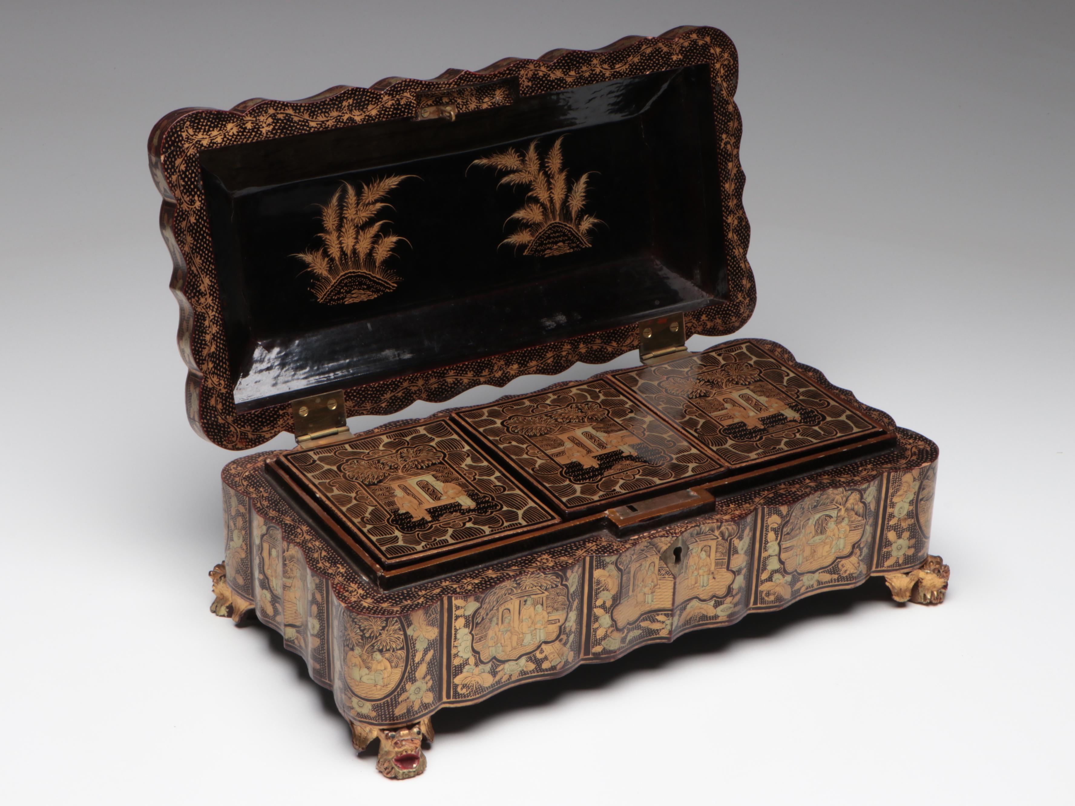 Chinese Lacquered Game Box with Boodles and Counters, Early 19th Century