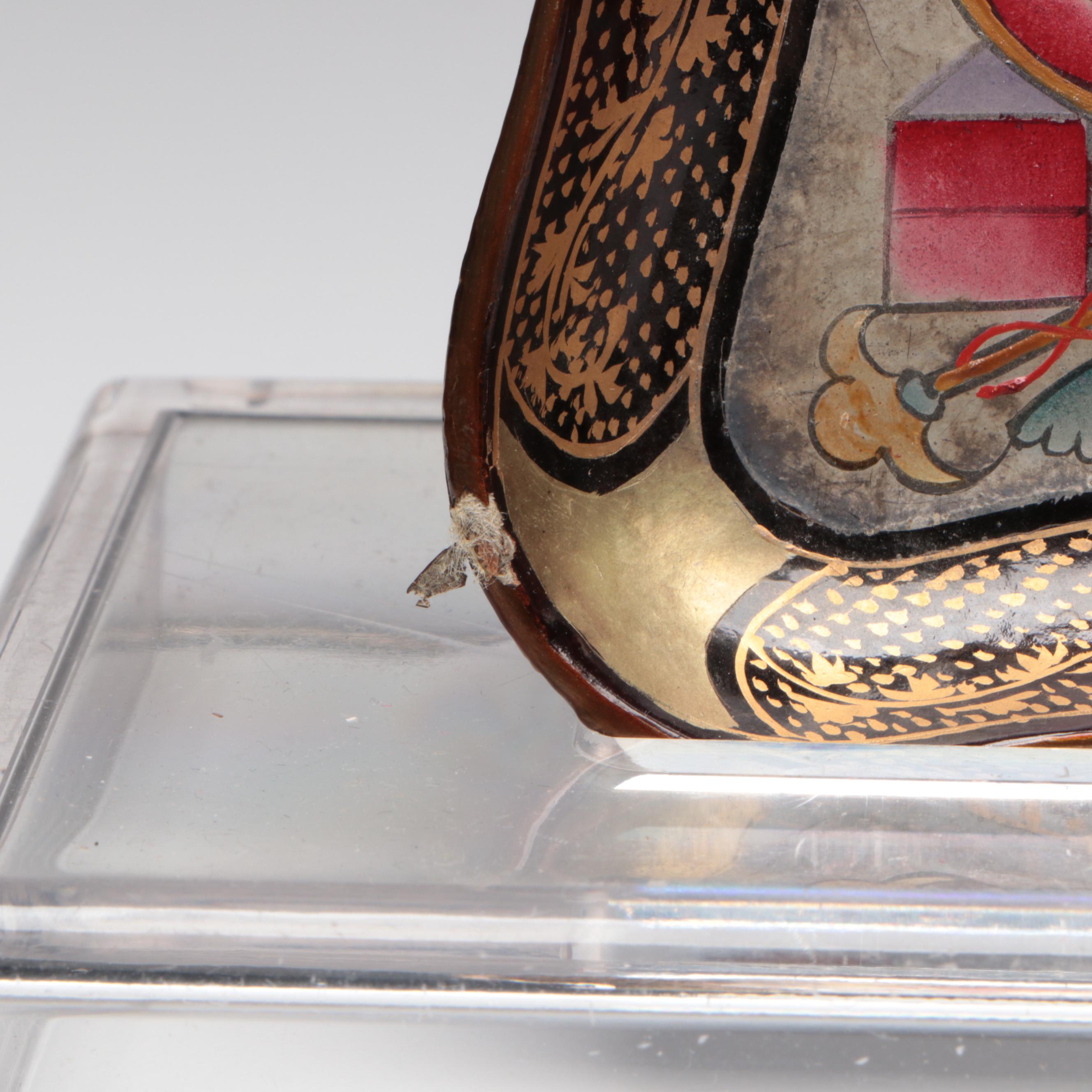 Chinese Lacquered Game Box with Boodles and Counters, Early 19th Century