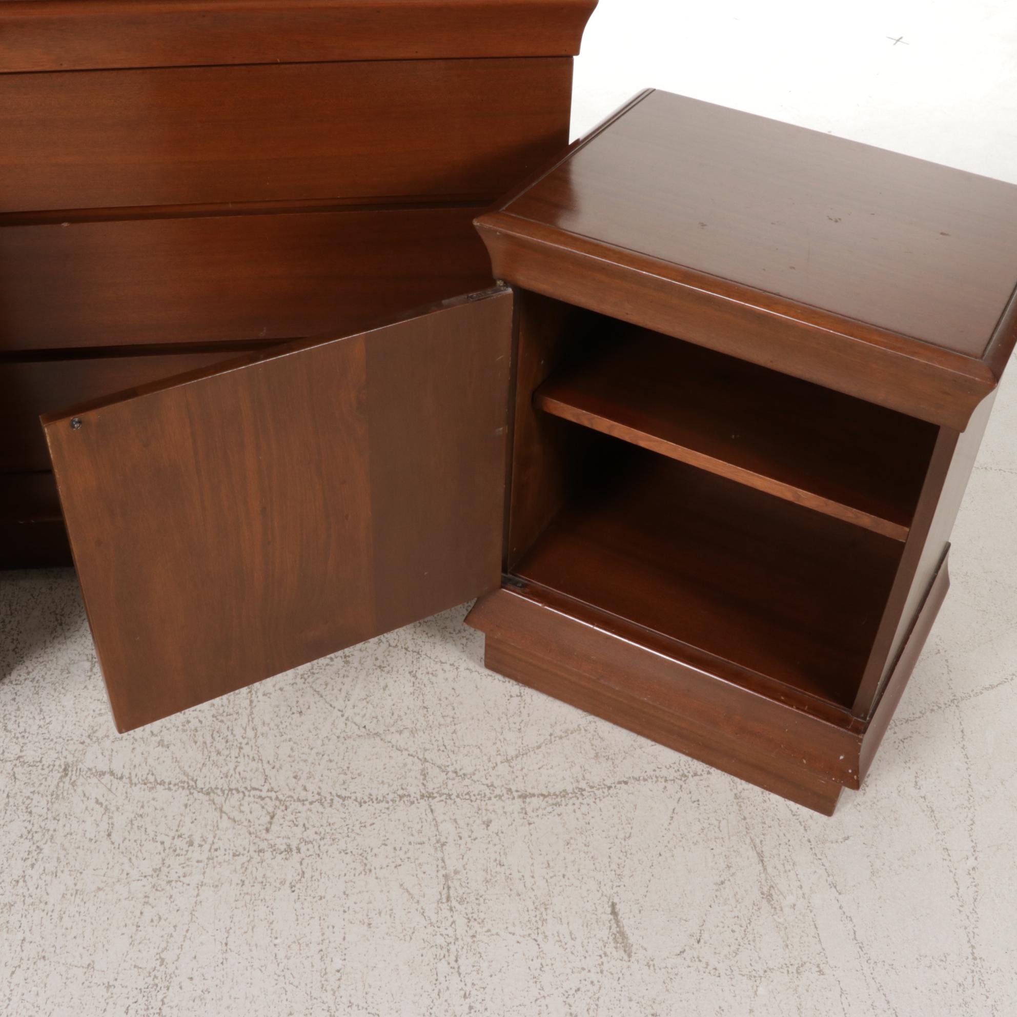 Mid Century Modern Mahogany Chest of Drawers and Pair of Bedside Cabinets