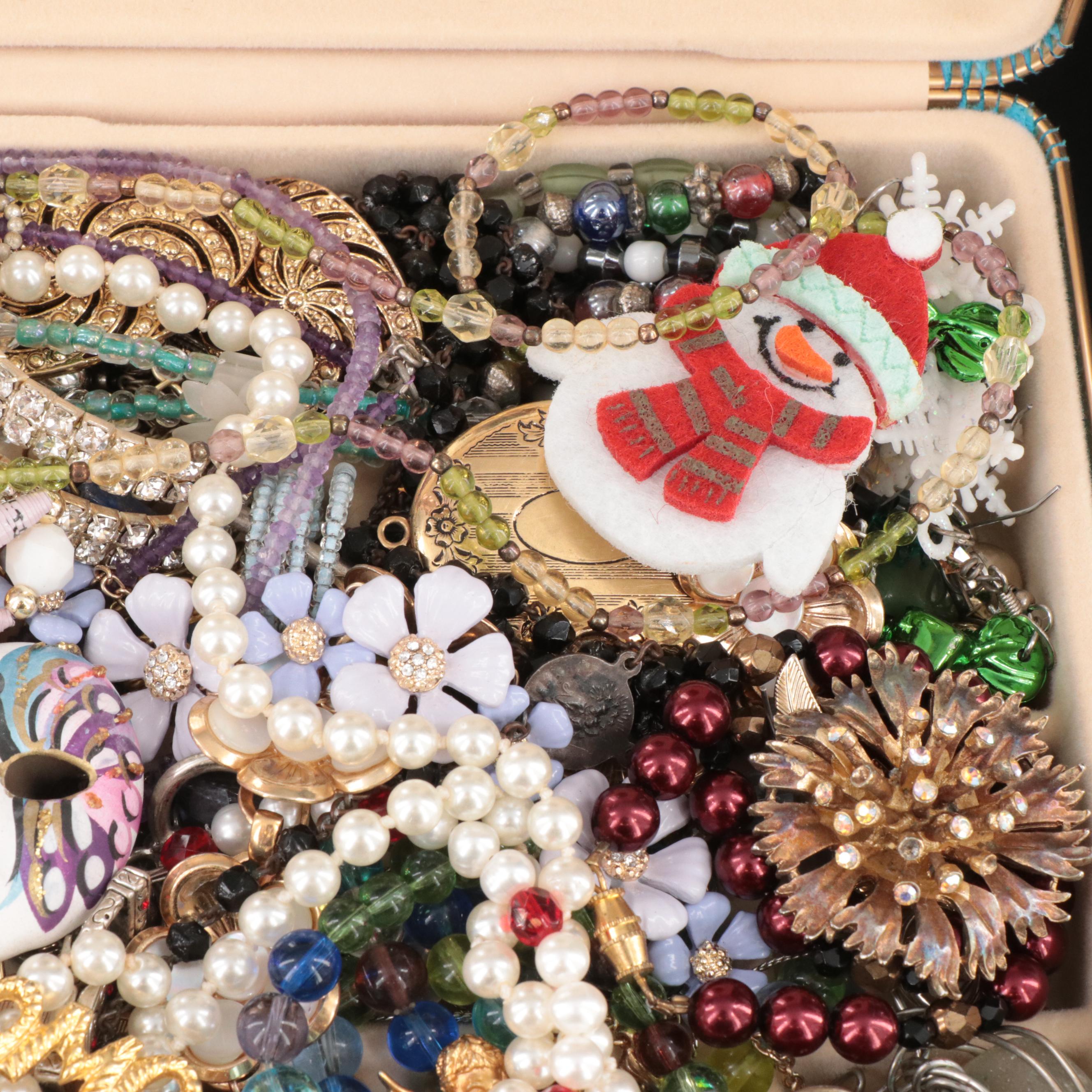 Uncommon Discoveries: Jewelry Collection