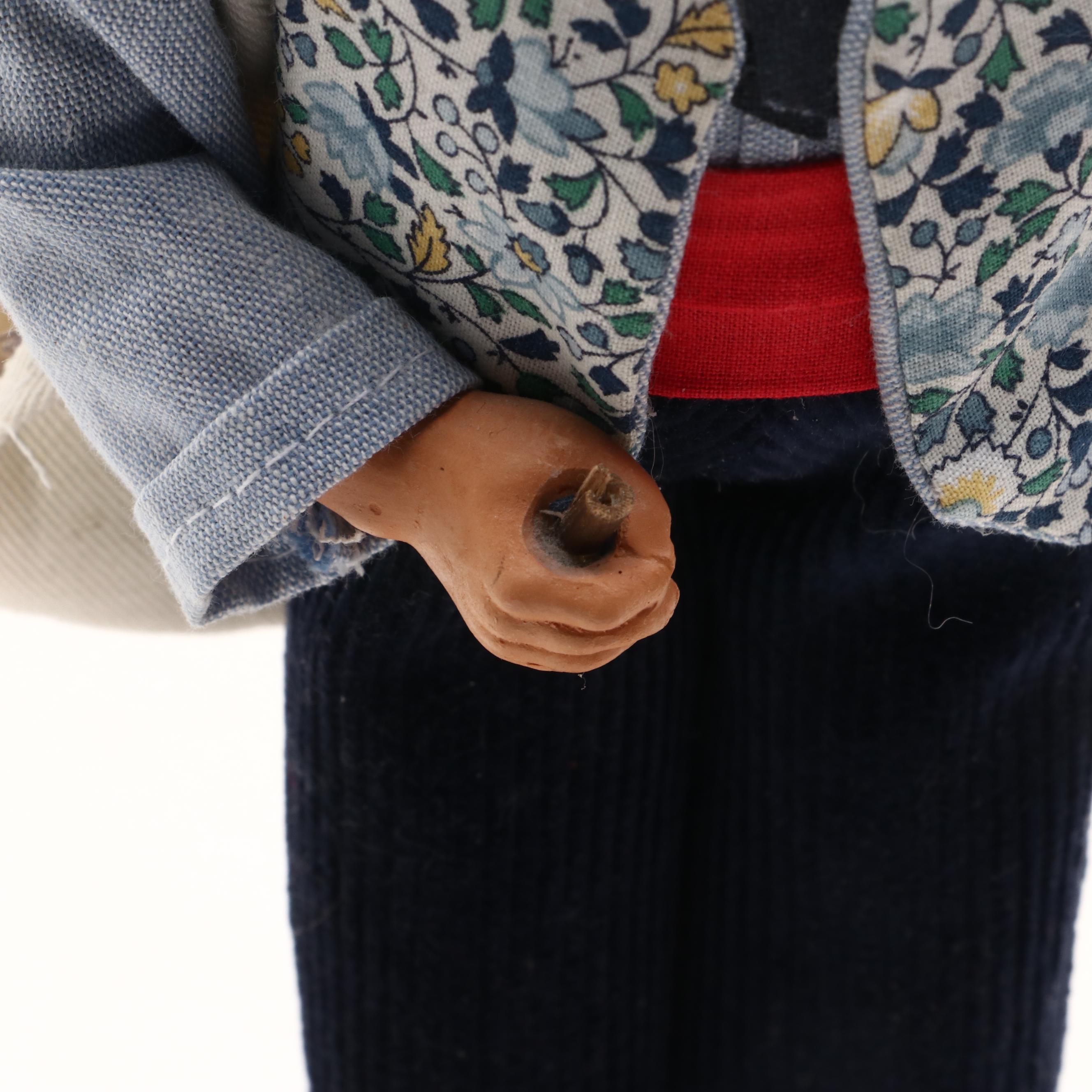 Santons de Provence Couple with Burled Wood Piano Shaped Music Box