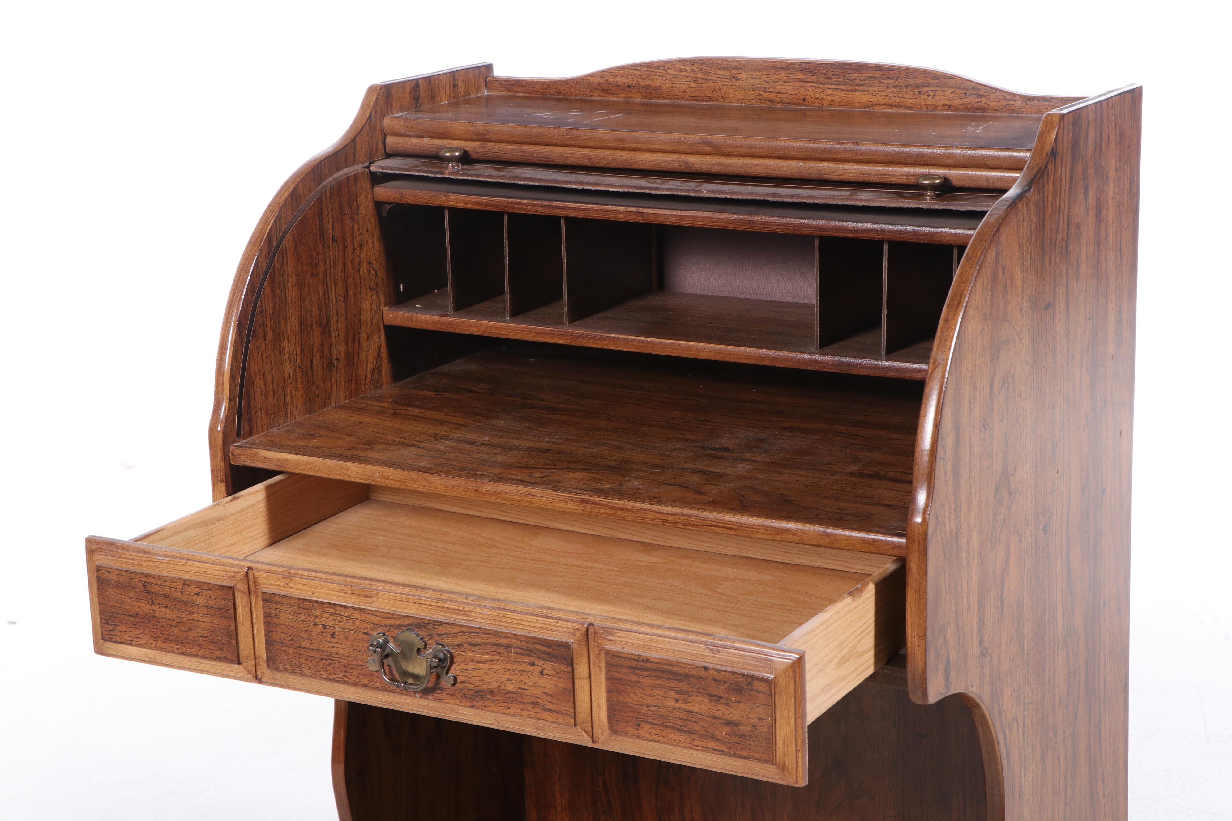 Oak Finish Roll-Top Desk, Late 20th Century
