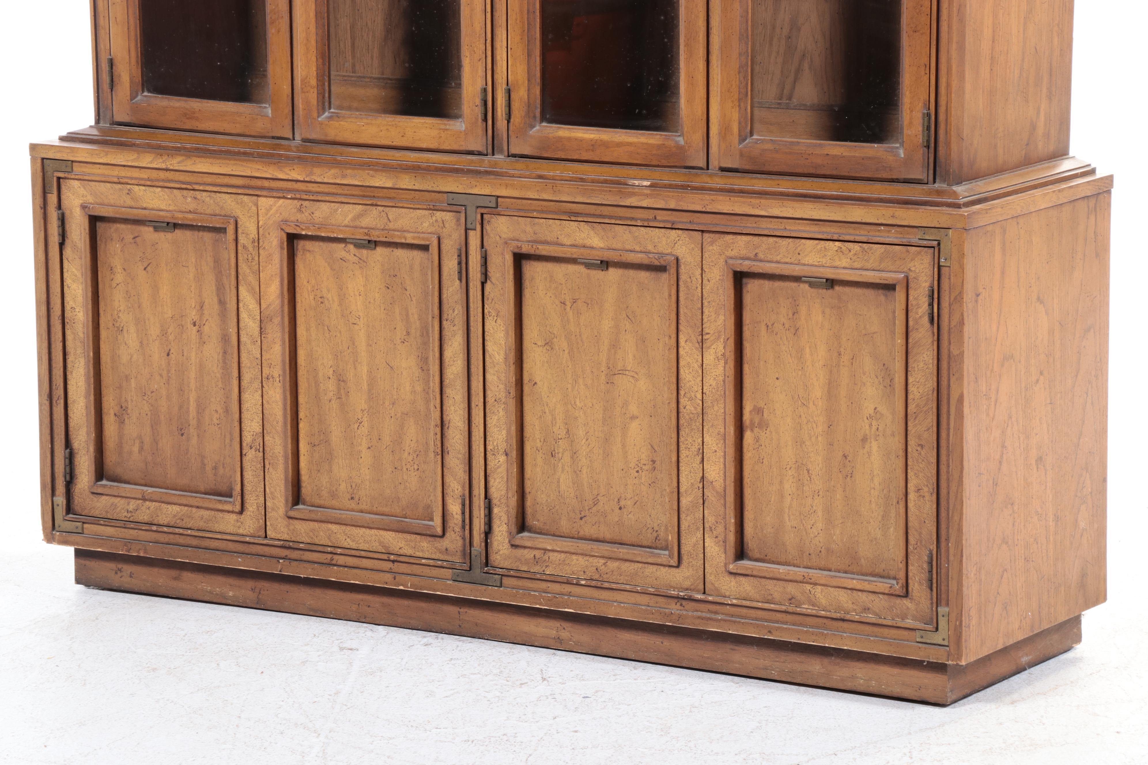 Illuminated Pecan and Glass China Cabinet, Mid to Late 20th Century