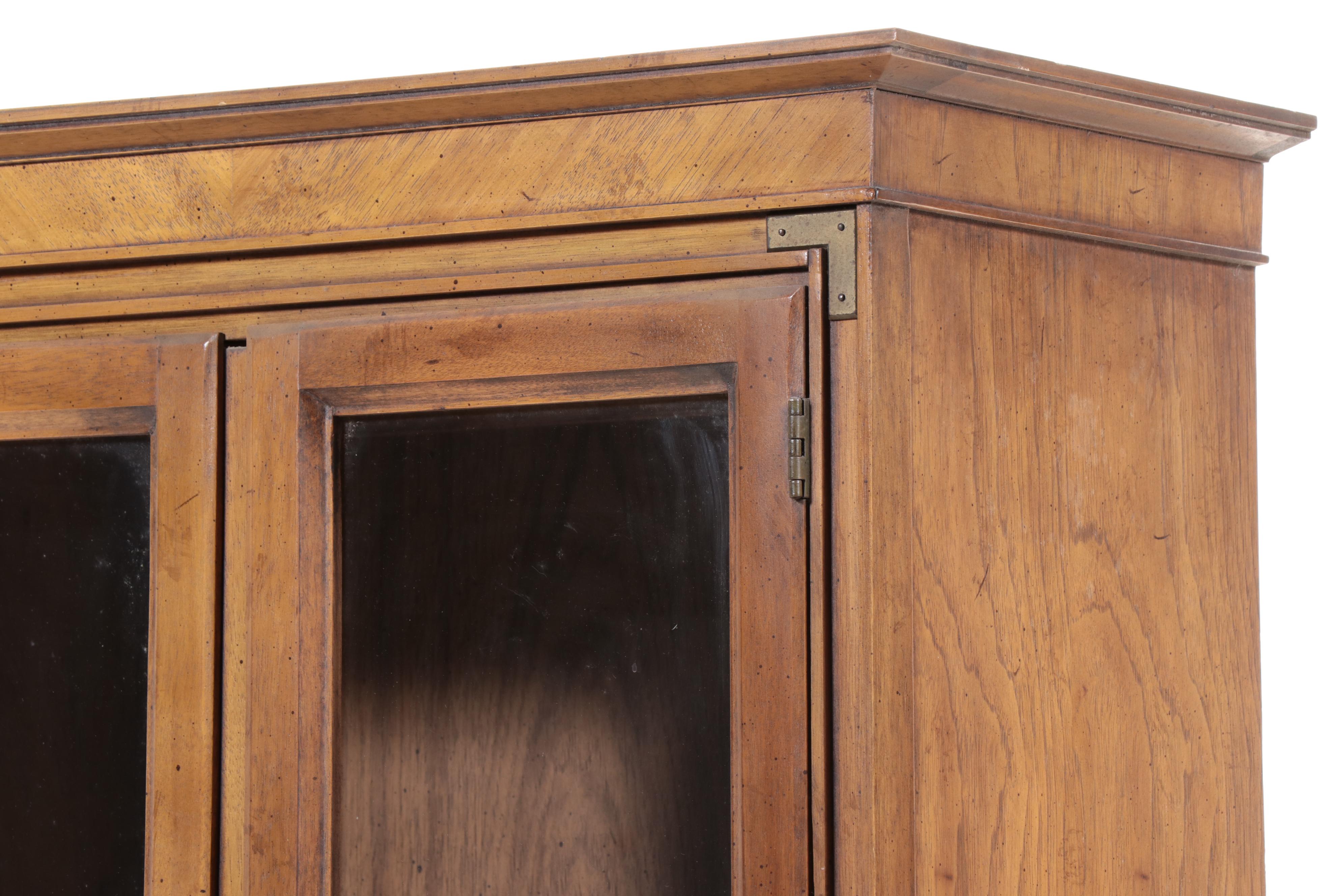 Illuminated Pecan and Glass China Cabinet, Mid to Late 20th Century