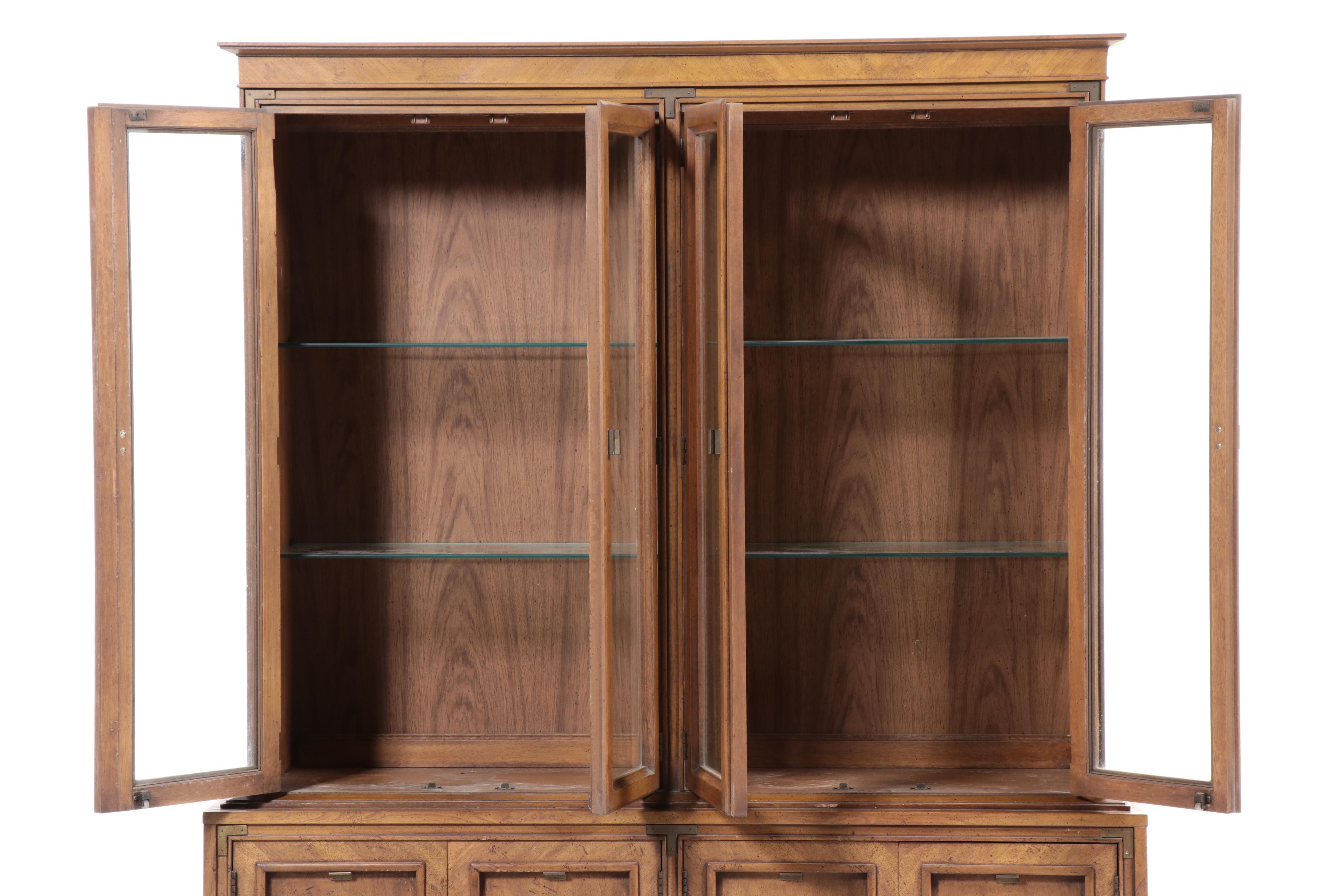 Illuminated Pecan and Glass China Cabinet, Mid to Late 20th Century