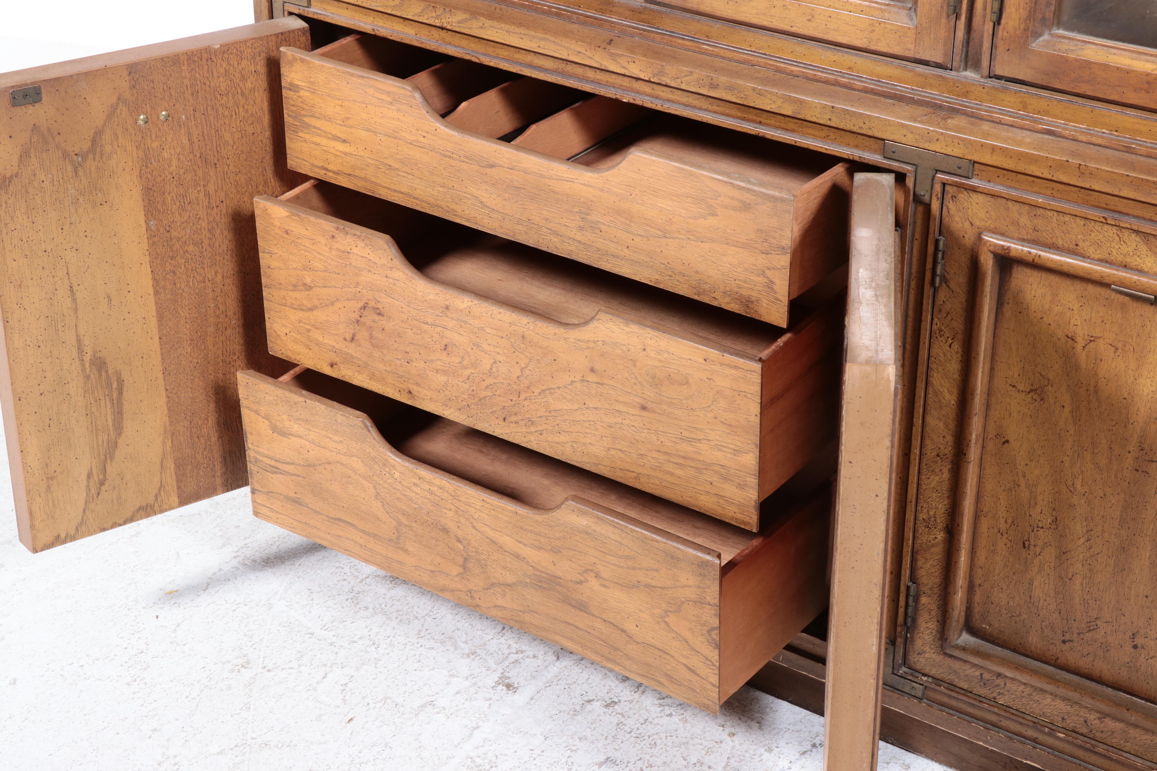 Illuminated Pecan and Glass China Cabinet, Mid to Late 20th Century