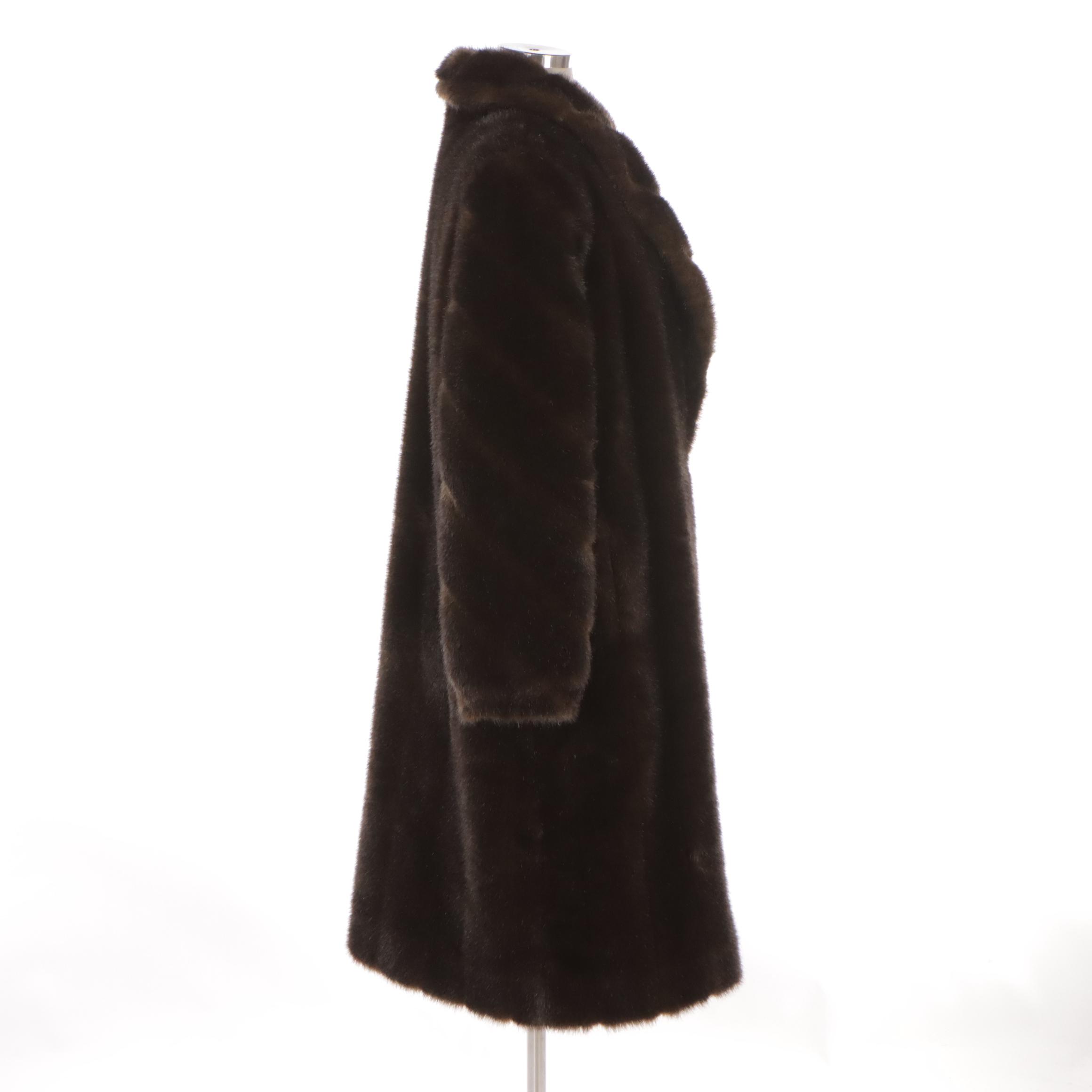 Donna Salyers' Fabulous Furs Acrylic Pile/Faux Fur Coat EBTH
