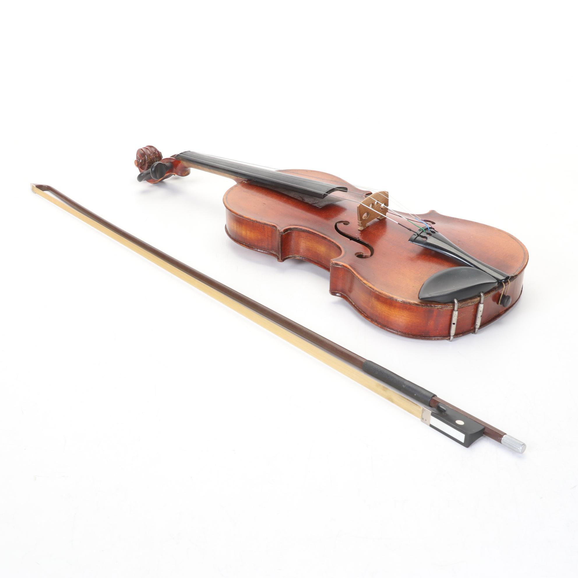 Antonius Stradivarius Copy 3/4 Violin with Bow and Case