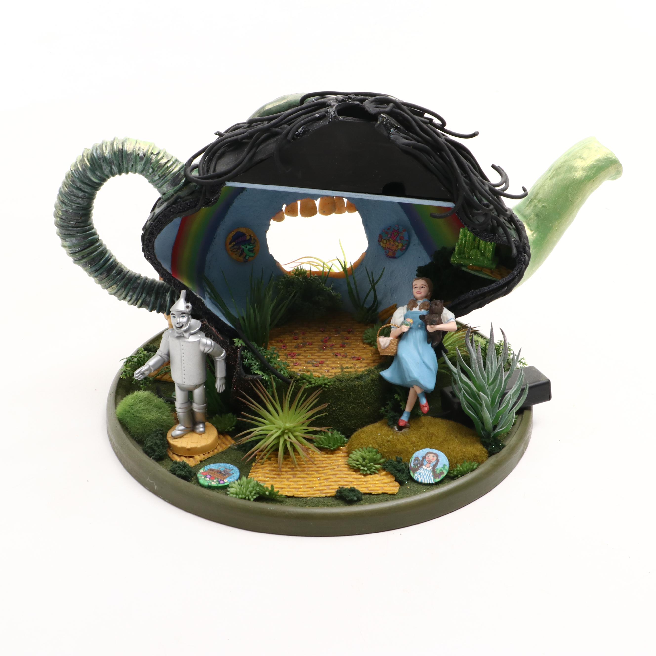 Custom Teapot "The Wizard of Oz" with Dorothy, Scare Crow, Tin Man & Lion
