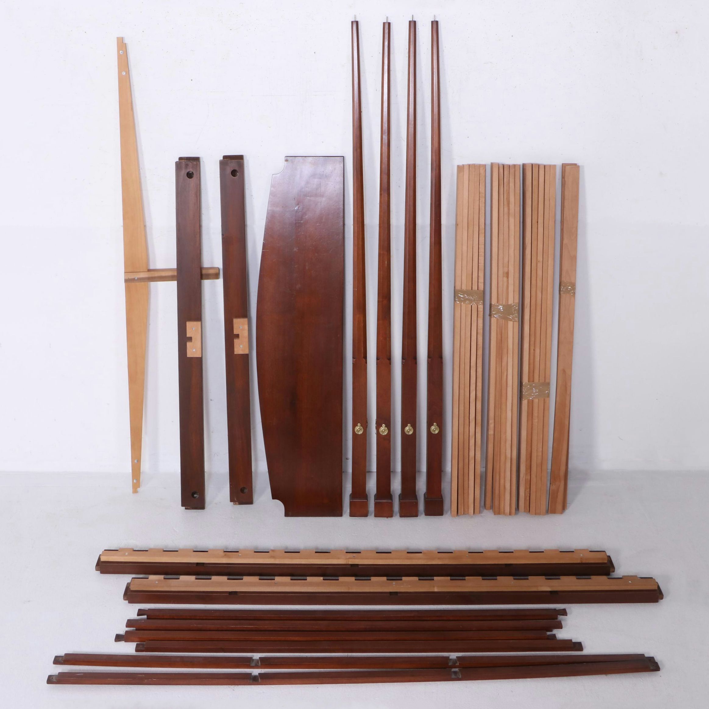 Federal Style Mahogany Four-Poster Canopy Bed Frame