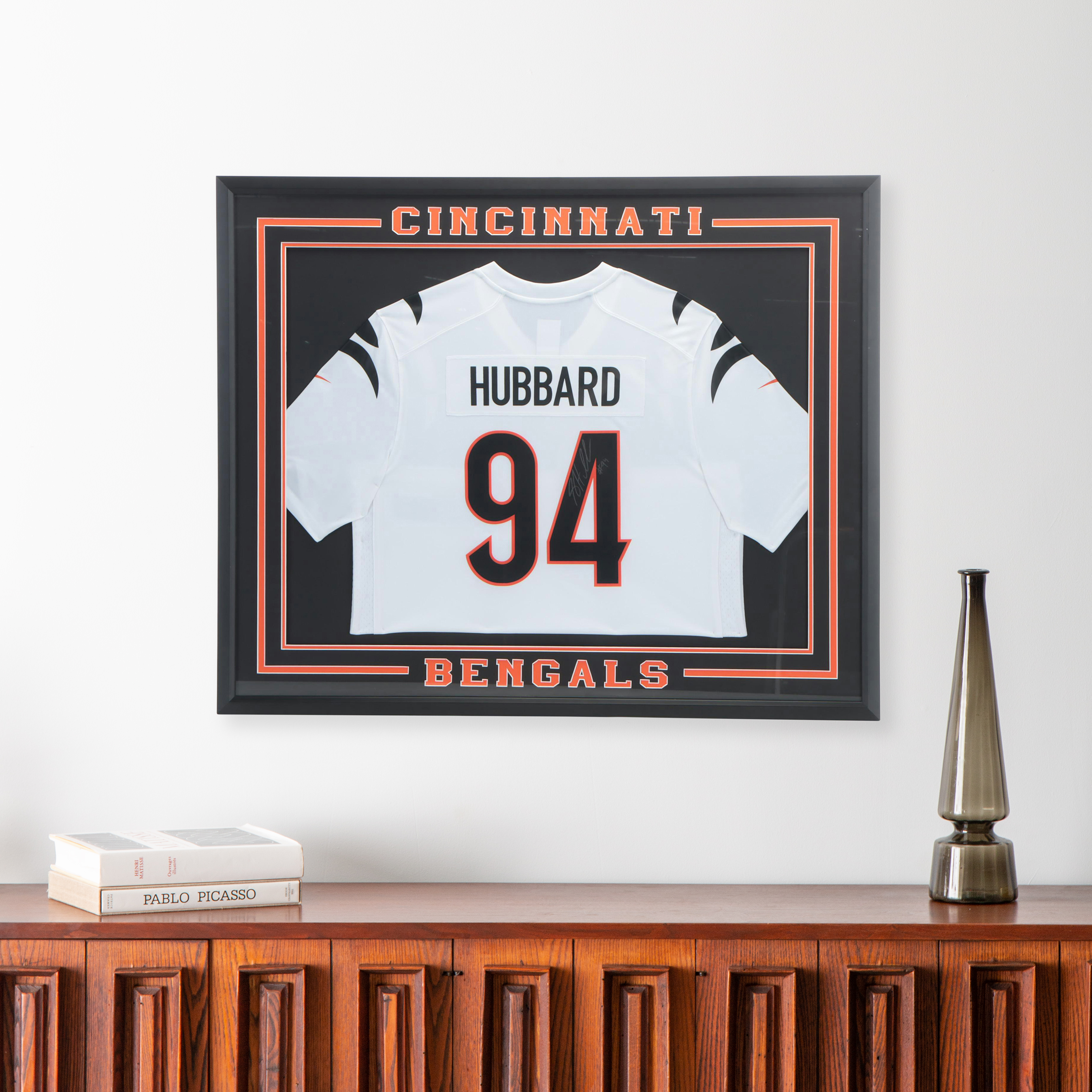 Sam Hubbard Signed Cincinnati Bengals Football Jersey in Matted Display