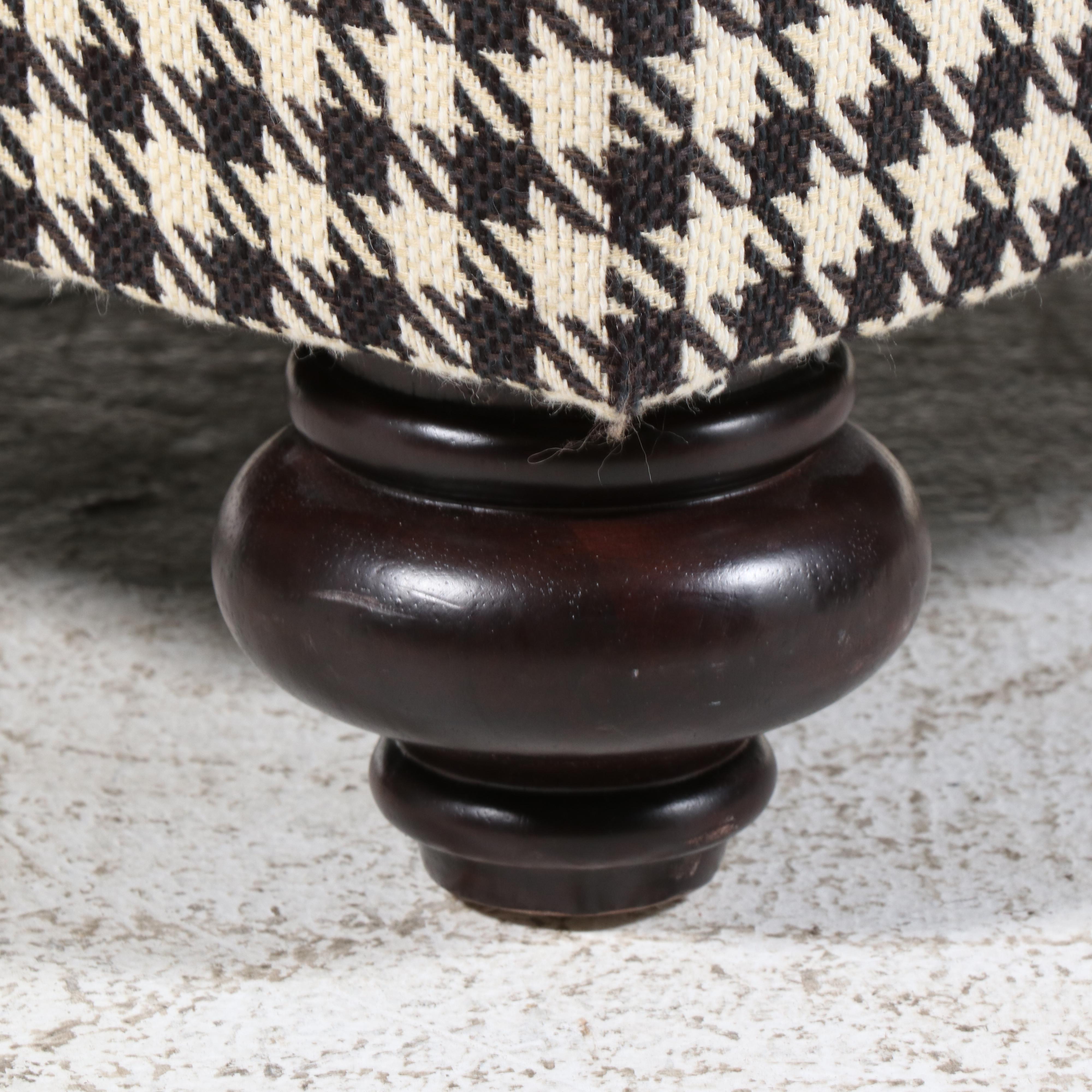 Henredon Houndstooth-Upholstered English Roll-Arm Easy Chair