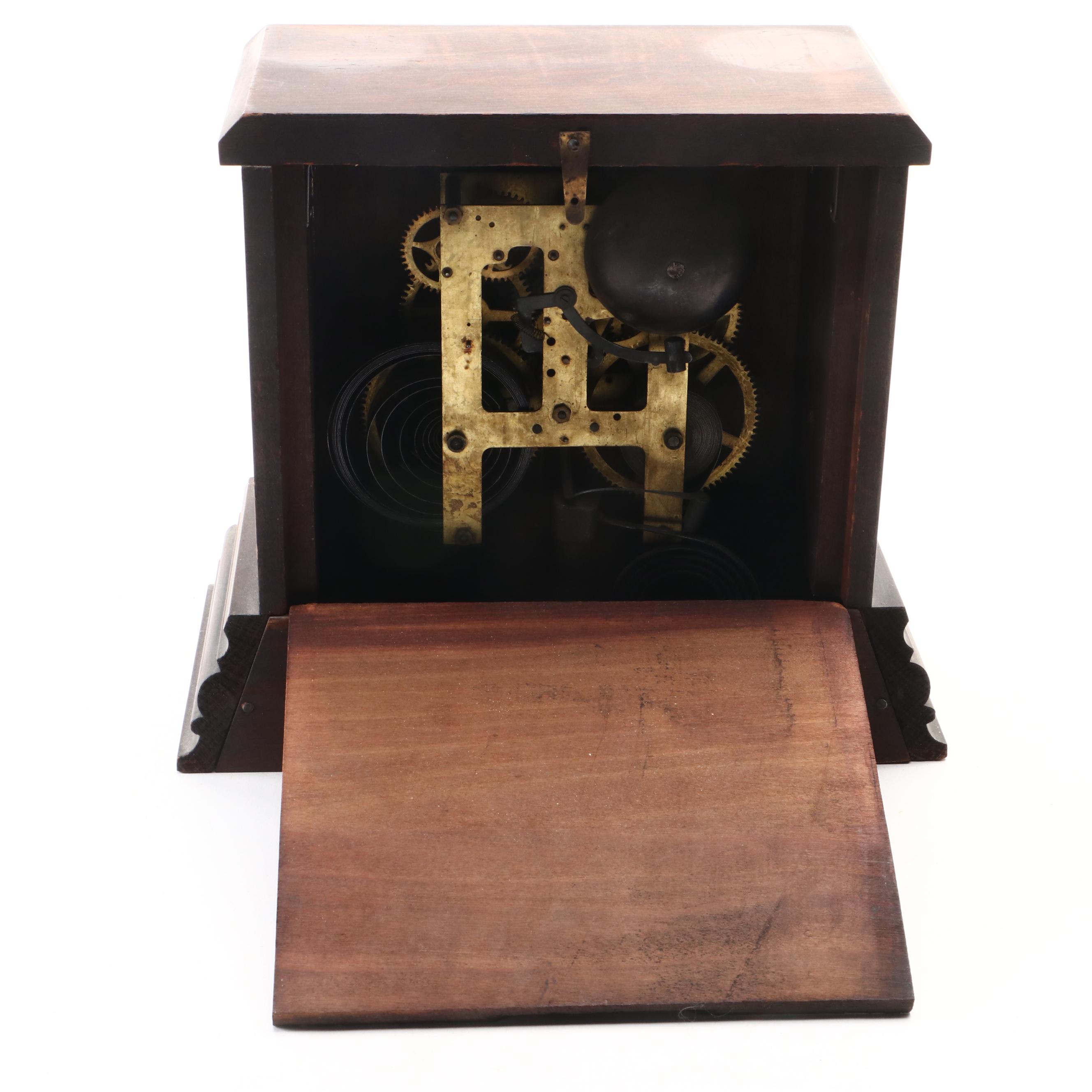 Ingraham Wooden Mantel Clock, Early 20th Century
