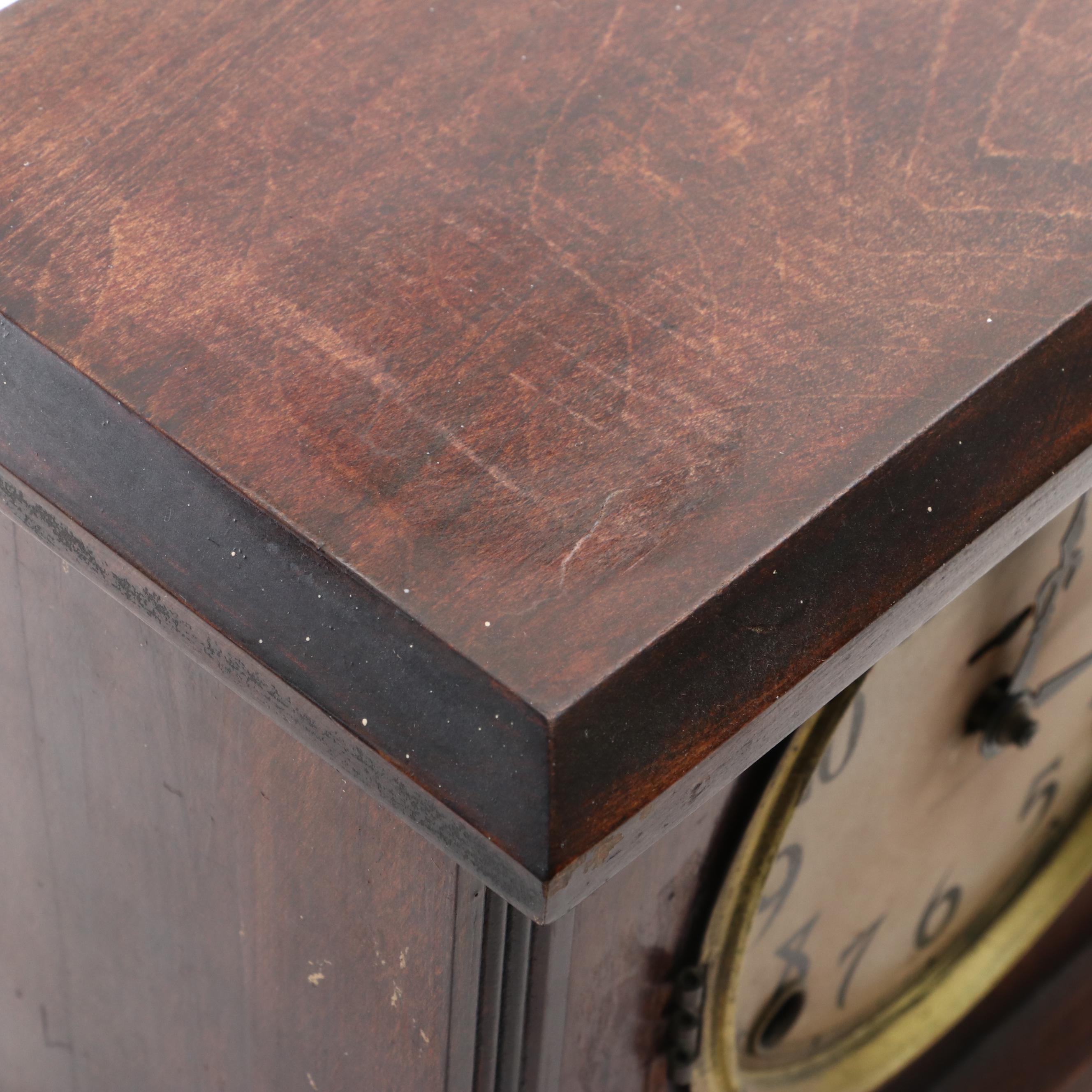 Ingraham Wooden Mantel Clock, Early 20th Century