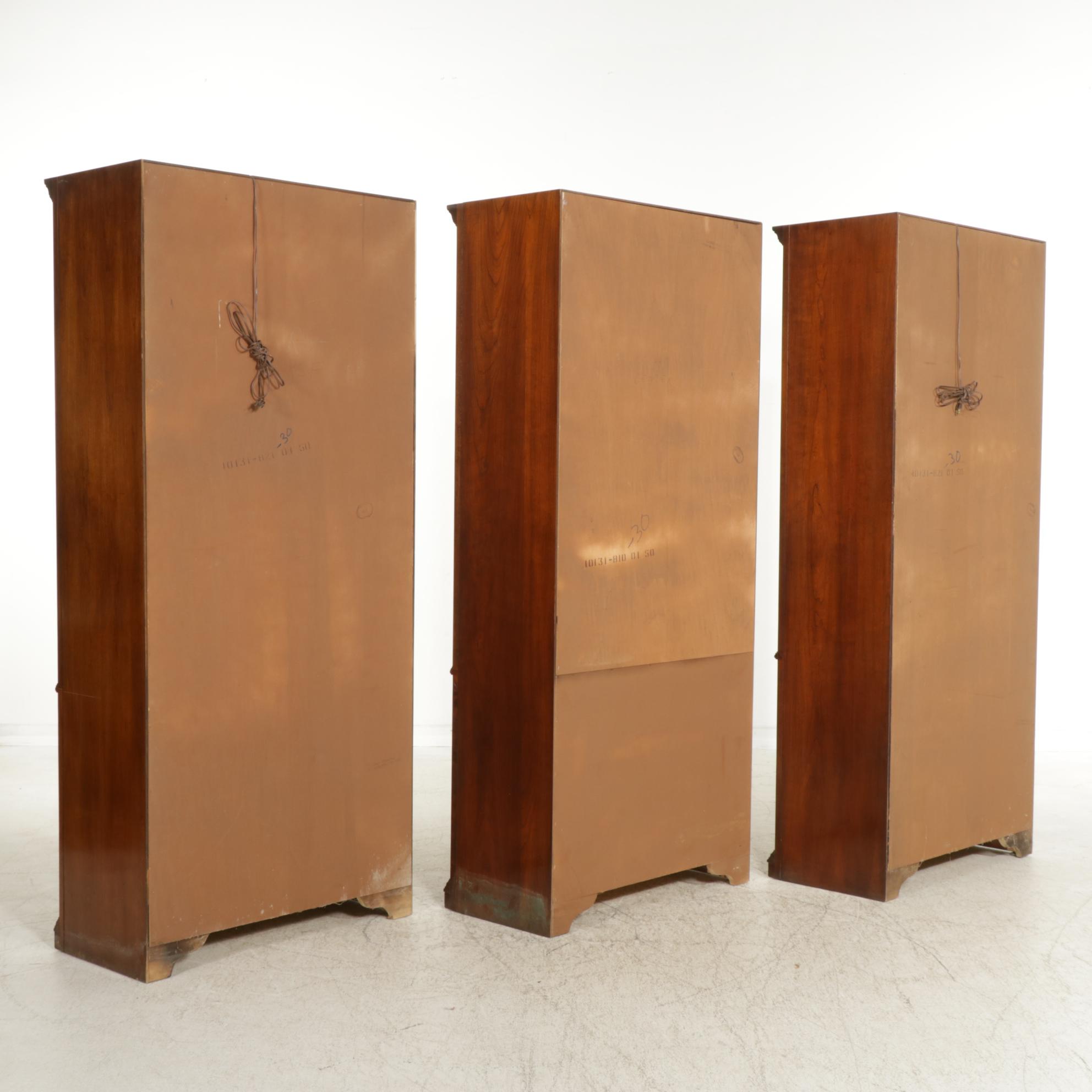 Thomasville Queen Anne Style Cherry Three-Piece Wall Unit, Circa 1980