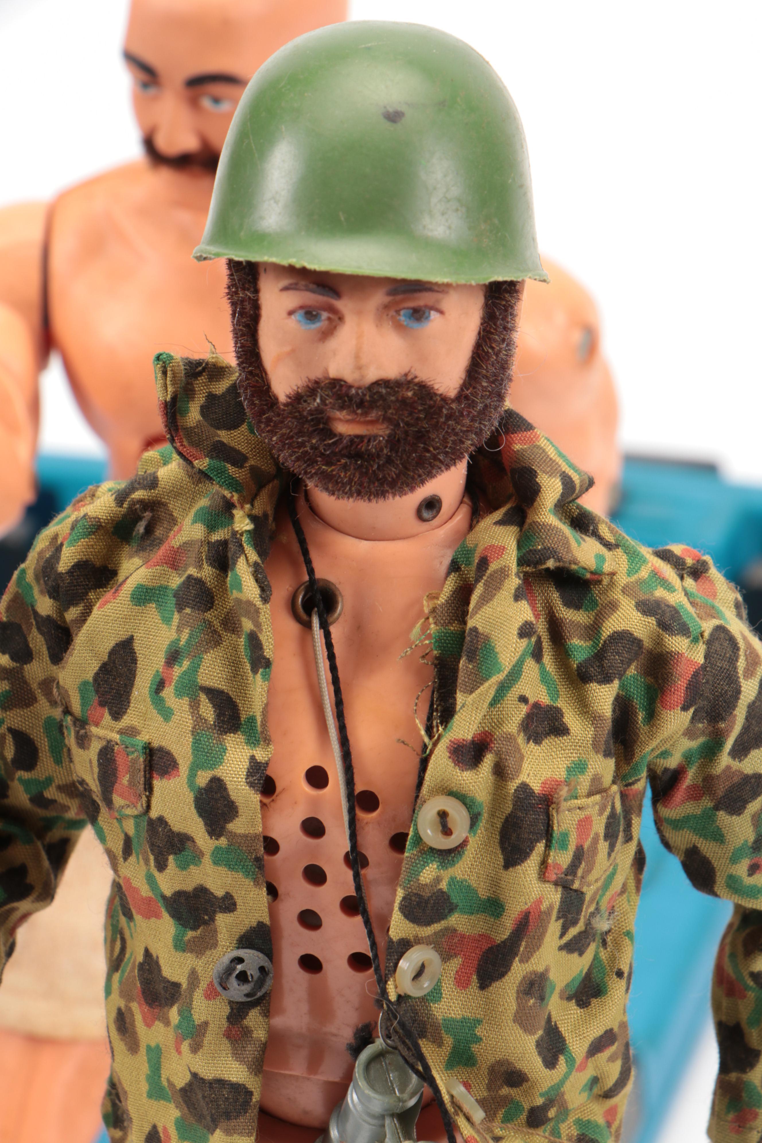 Hasbro Flocked Hair G.I Joe Action Figures with Kar-A-A-Ate Men Battling Figures
