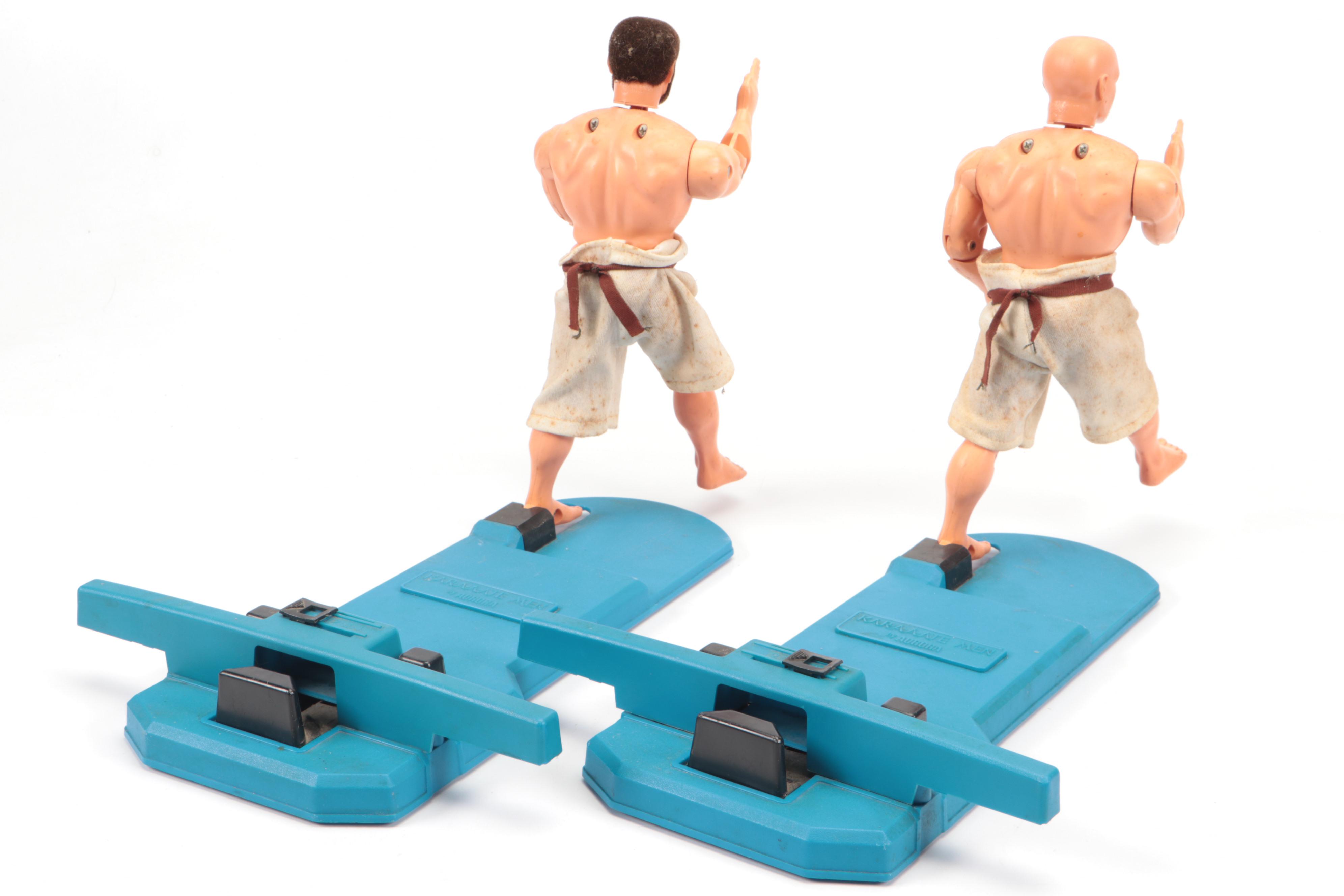 Hasbro Flocked Hair G.I Joe Action Figures with Kar-A-A-Ate Men Battling Figures