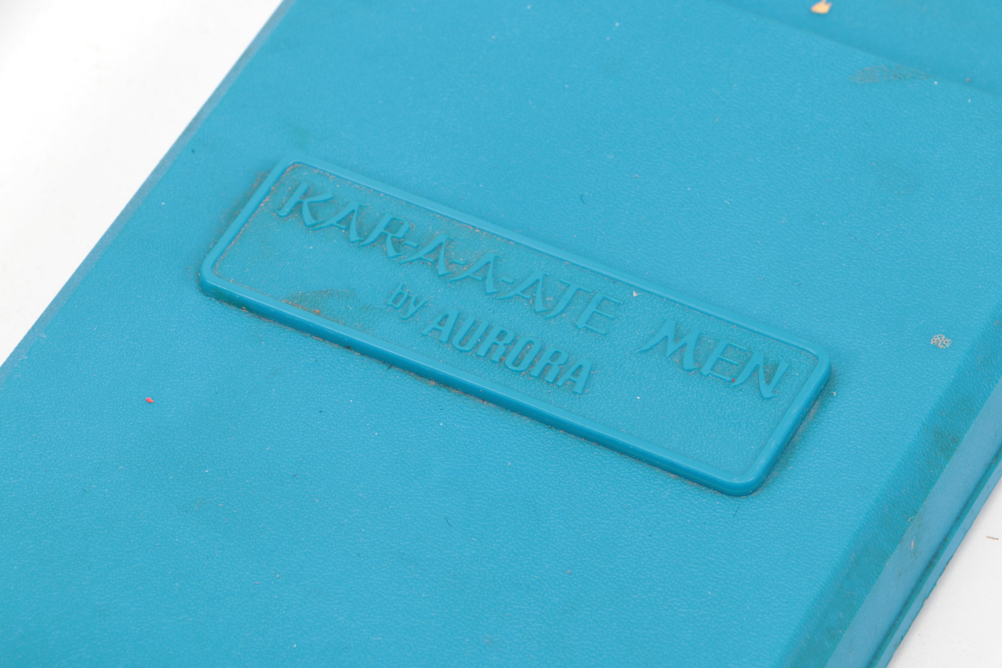 Hasbro Flocked Hair G.I Joe Action Figures with Kar-A-A-Ate Men Battling Figures