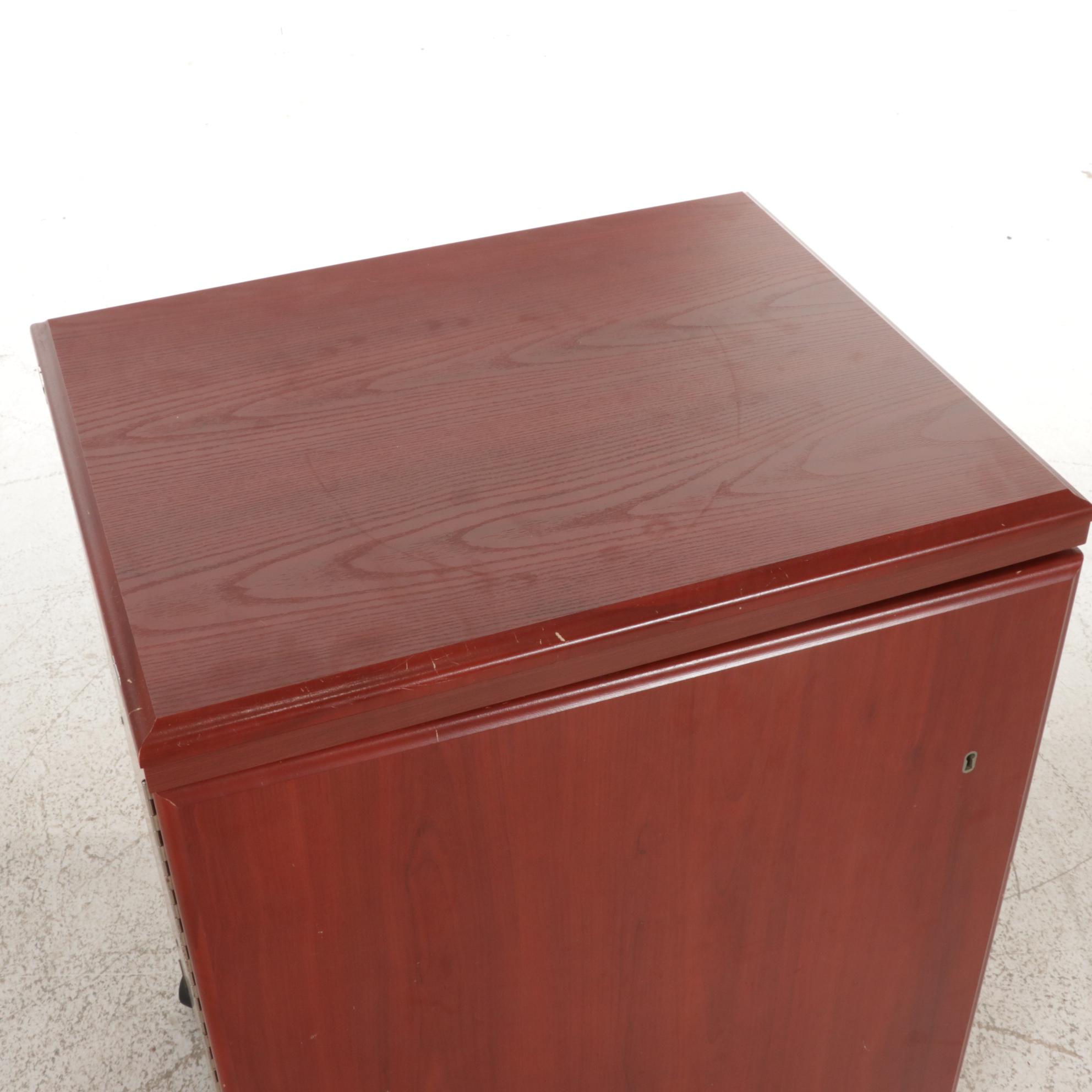 Bernina Activa 230 "Patchwork Edition" Sewing Machine in Horn Cabinet