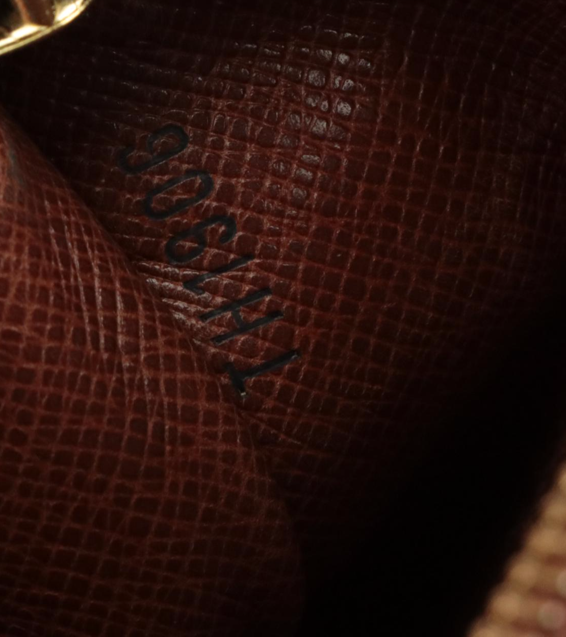 Louis Vuitton Porte-Monnaie Wallet in Monogram Canvas With Box