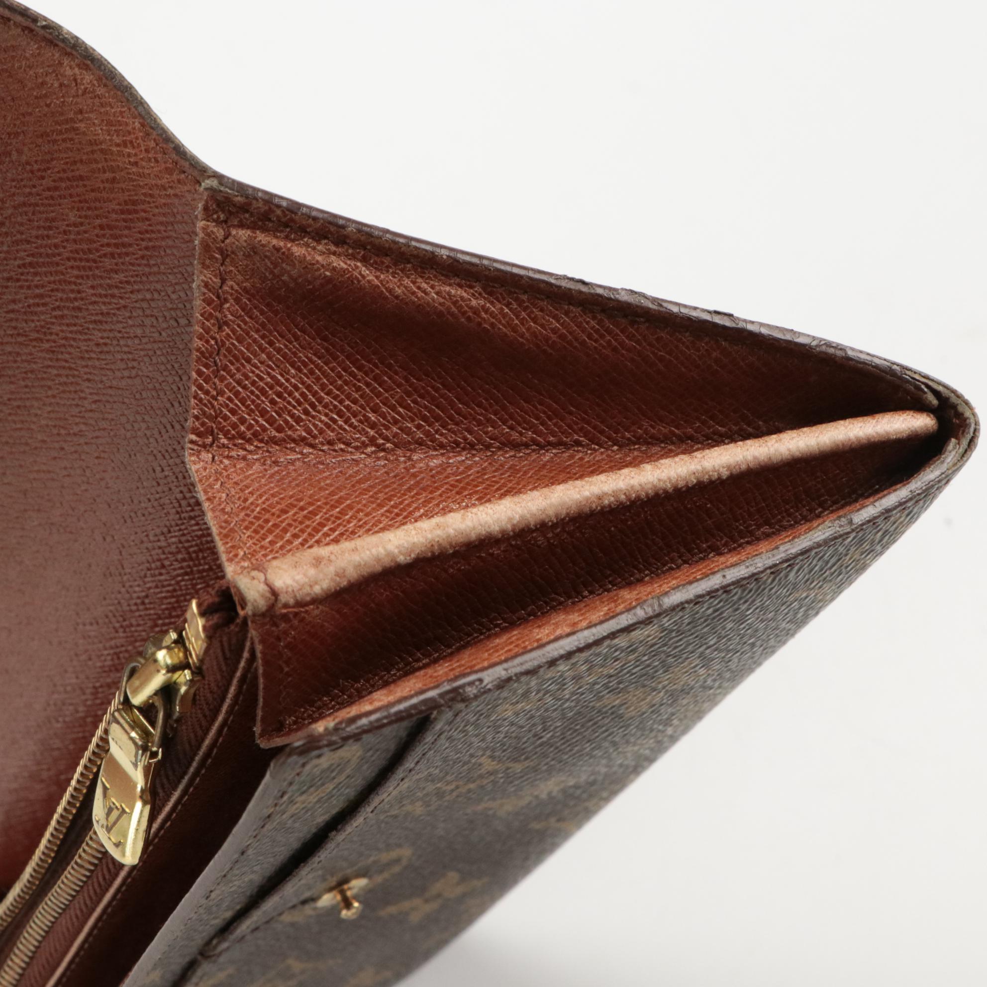 Louis Vuitton Porte-Monnaie Wallet in Monogram Canvas With Box