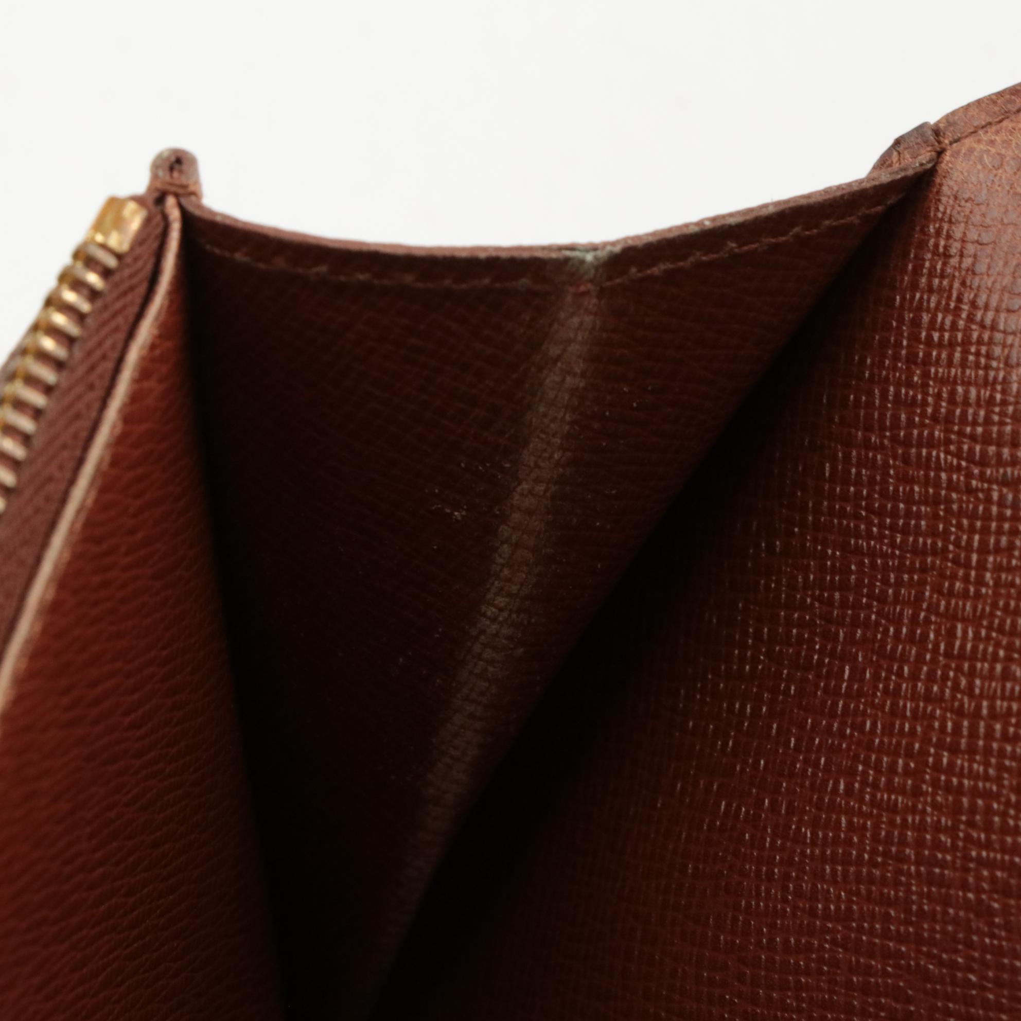 Louis Vuitton Porte-Monnaie Wallet in Monogram Canvas With Box